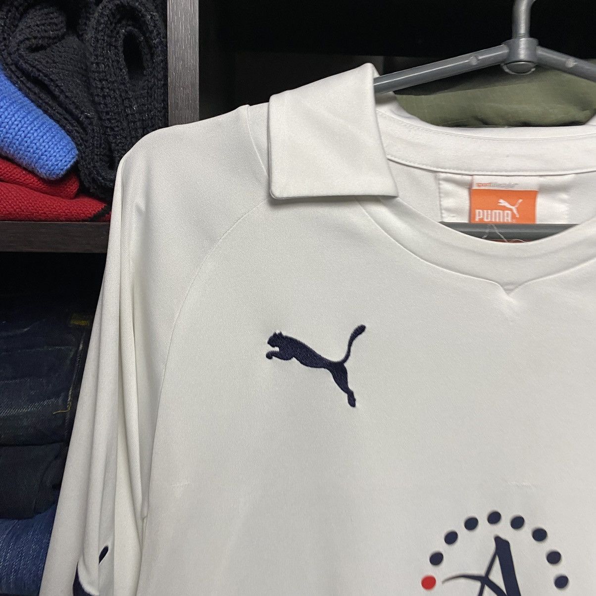 Puma Vintage Puma FC Tottenham Home 2000’s soccer jersey size M Size US M / EU 48-50 / 2 - 3 Thumbnail