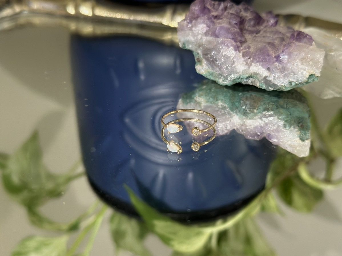 Vintage Estate 14KYG Opal and Diamond Ring, size 7 / 55 Size ONE SIZE - 1 Thumbnail