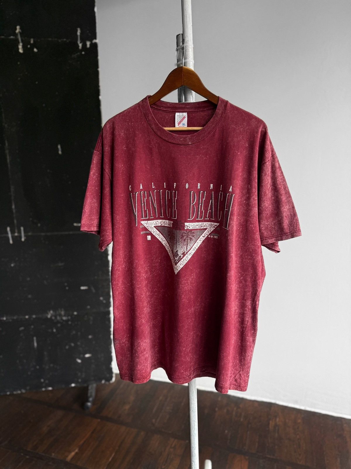 Other × Vintage Venice Beach California Mens Vintage 90s Made in USA T-Shirt Size US XL / EU 56 / 4 - 1 Thumbnail