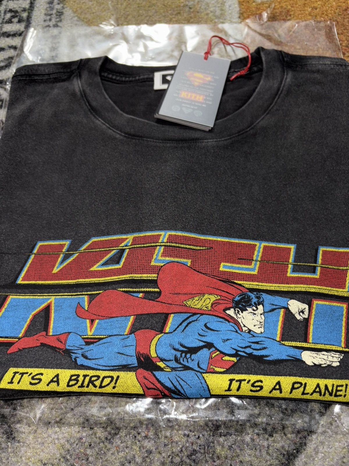 DC Comics Kith x Superman It’s A Bird Vintage Tee Black Size US XXL / EU 58 / 5 - 2 Thumbnail