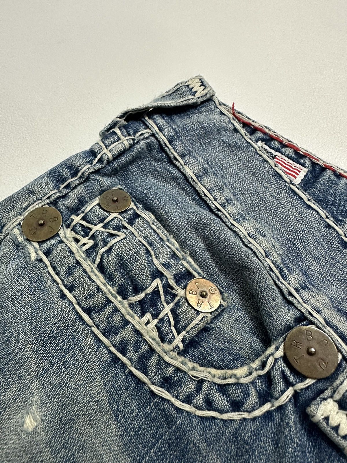 True Religion True Religion Bobby Super T Distressed Denim Size US 31 - 6 Thumbnail