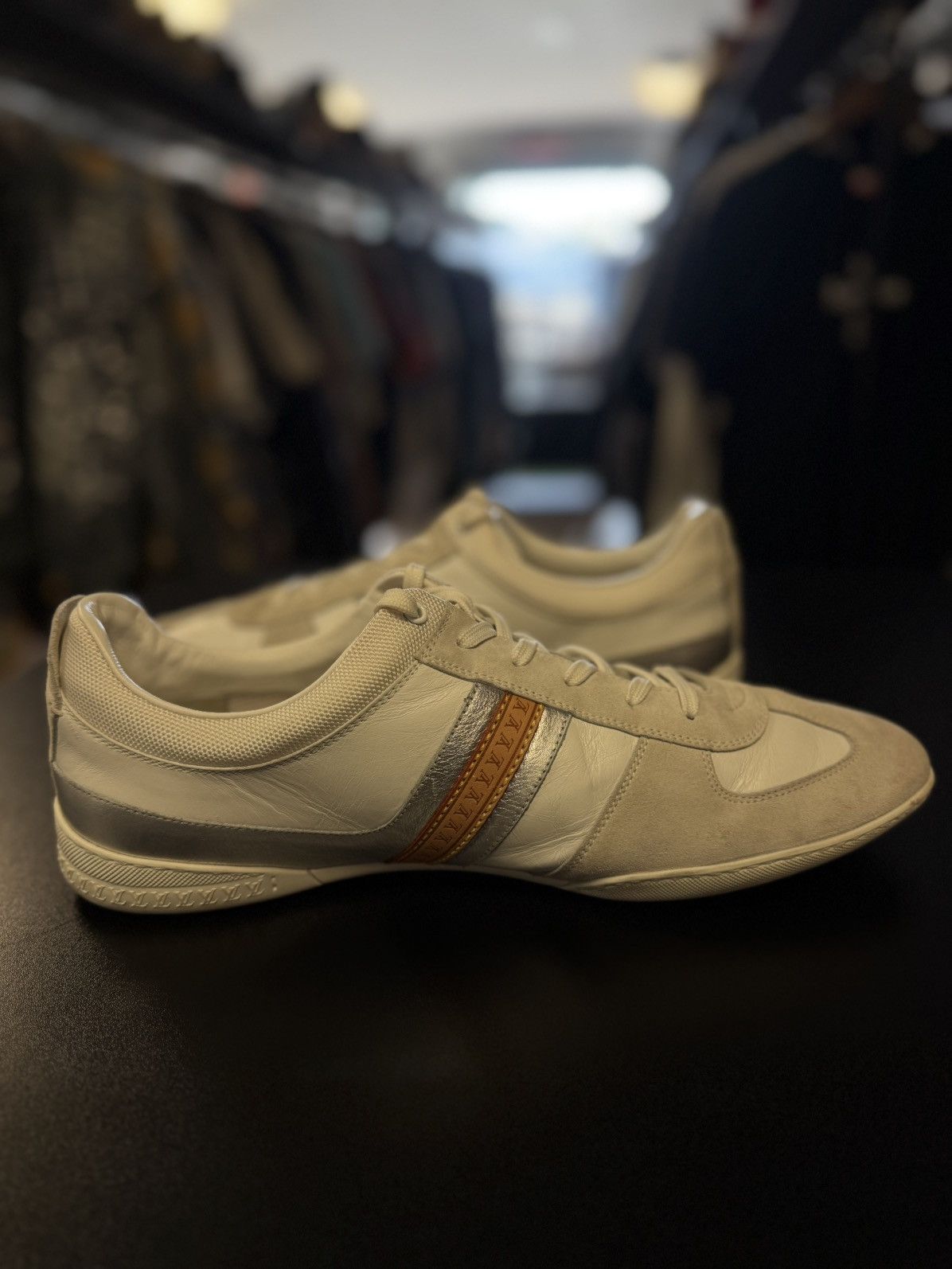 Louis Vuitton Louis Vuitton Dress Vintage Low Sneakers 9.5LV/10.5US Size US 10.5 / EU 43-44 - 9 Thumbnail