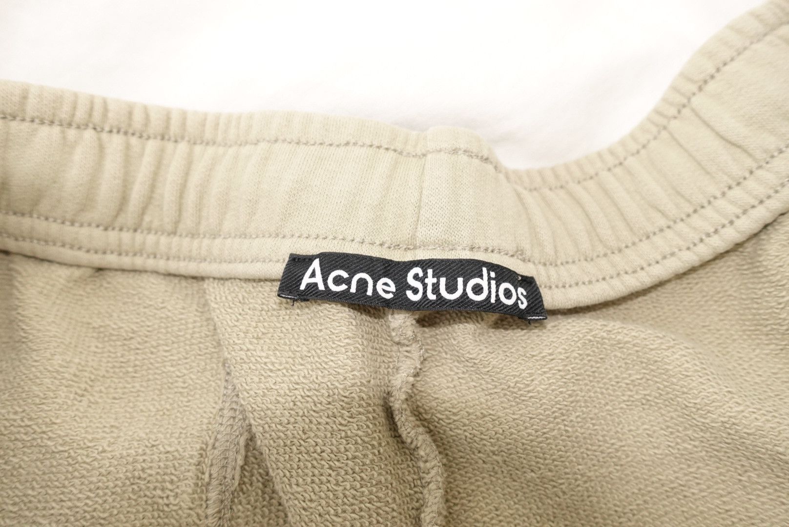 Acne Studios Acne Studios Oversized Drawstring Face Sweat Shorts Size US 30 / EU 46 - 3 Thumbnail