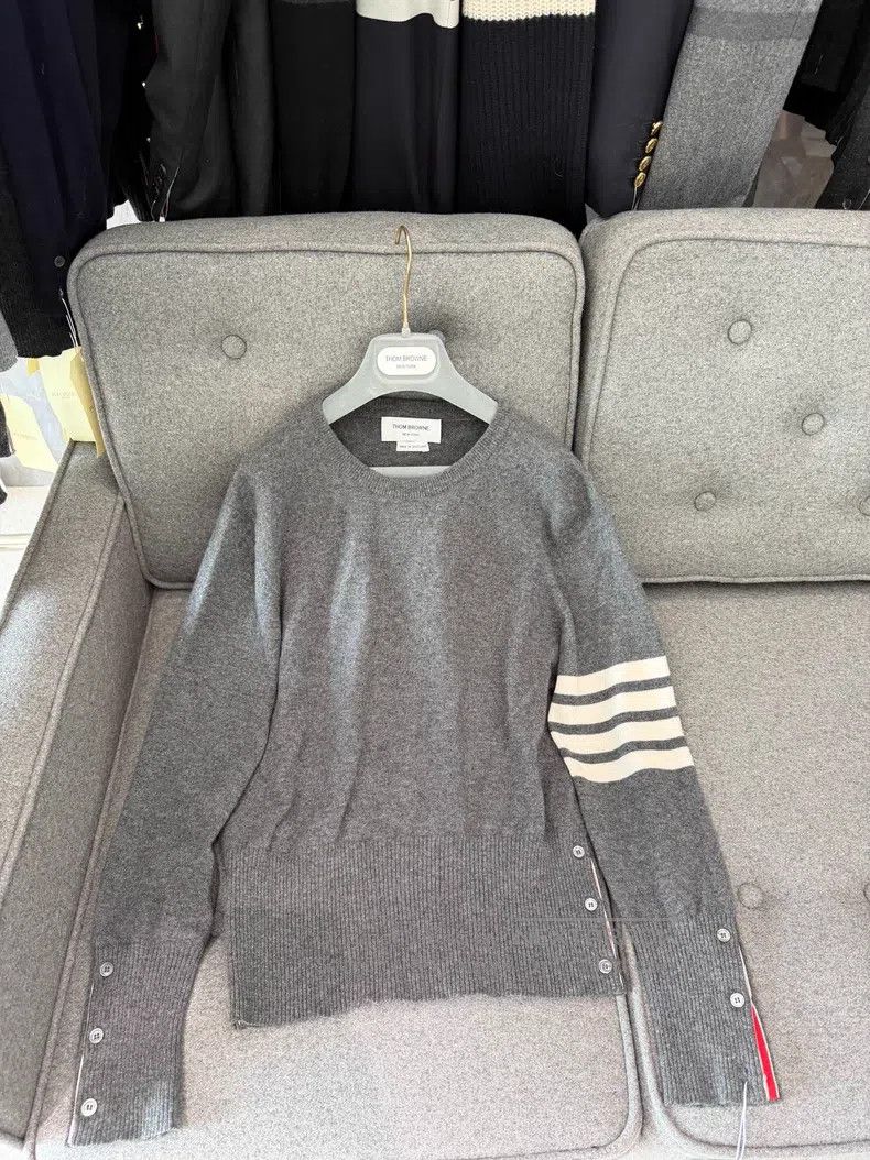 Thom Browne Thom Browne Crewneck cashmere sweater Size US S / EU 44-46 / 1 - 3 Thumbnail