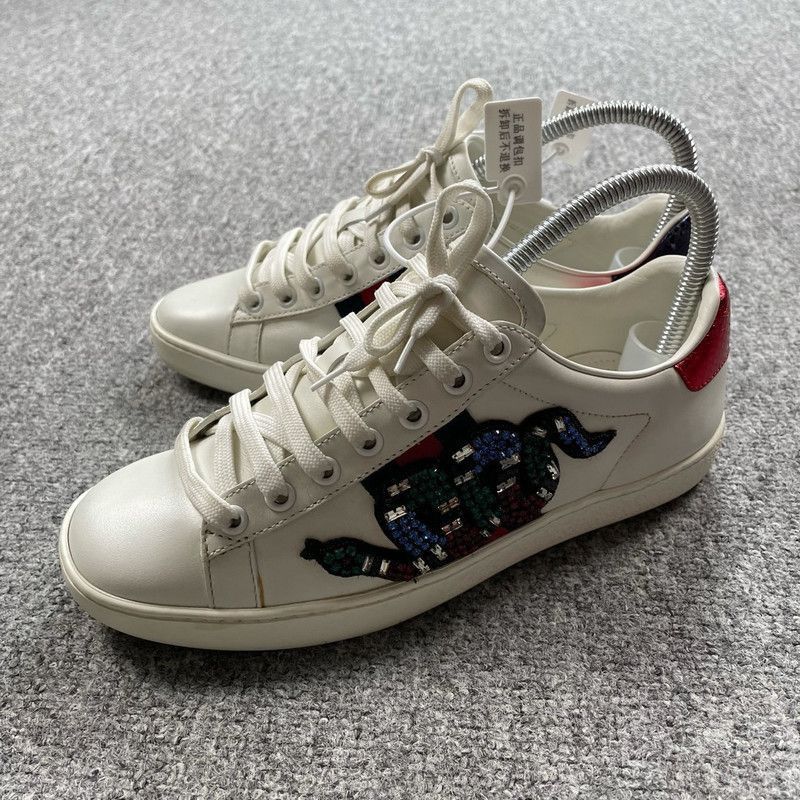 Gucci Gucci ACE Embroidered Sneaker with Crystal Details - Size US 5 / IT 35 - 1 Thumbnail