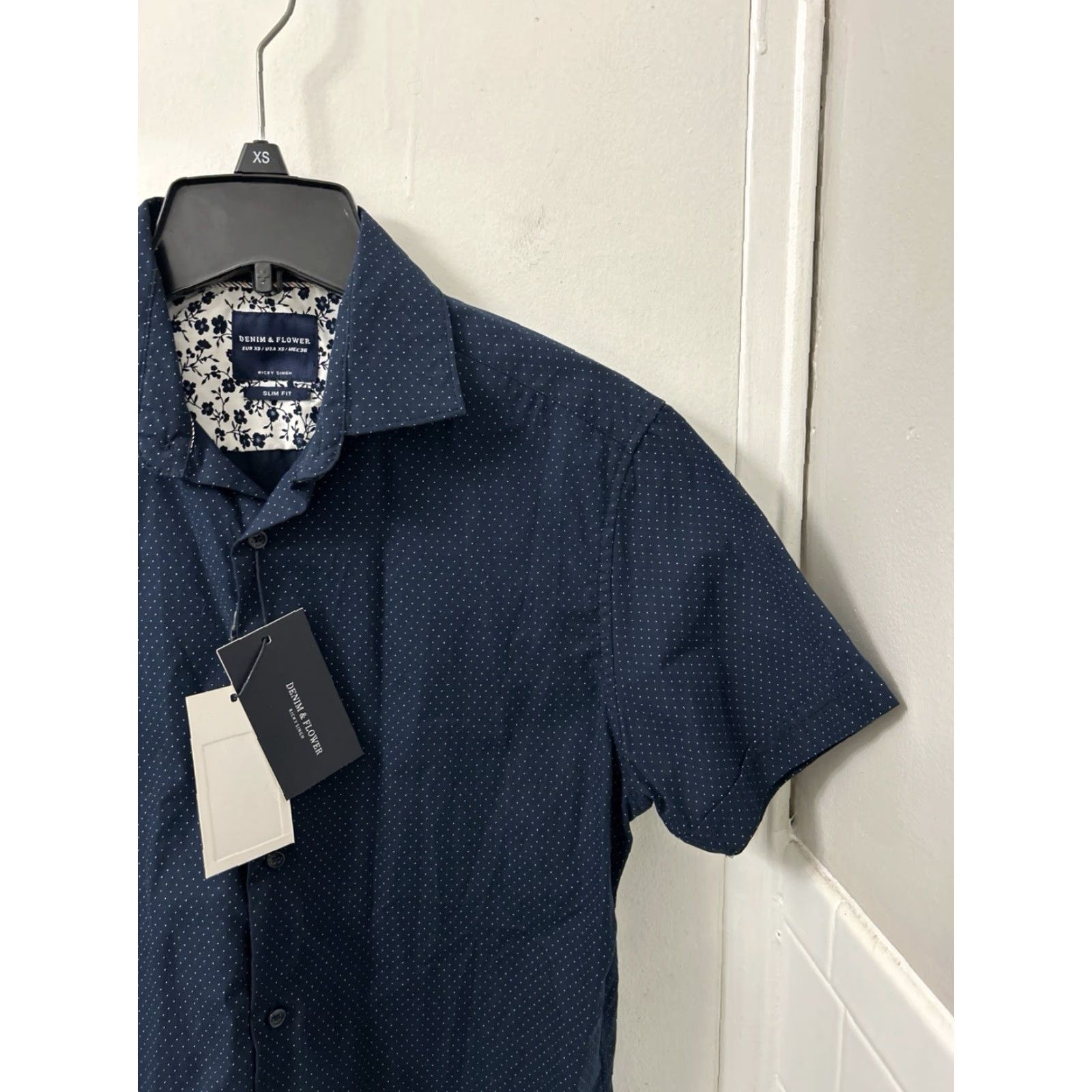 Denime DENIM & FLOWER Shirt Mens XS Blue Short Sleeve Button-Down NWT Polka Dot Floral Collar Slim Fit Size US XS / EU 42 / 0 - 6 Thumbnail