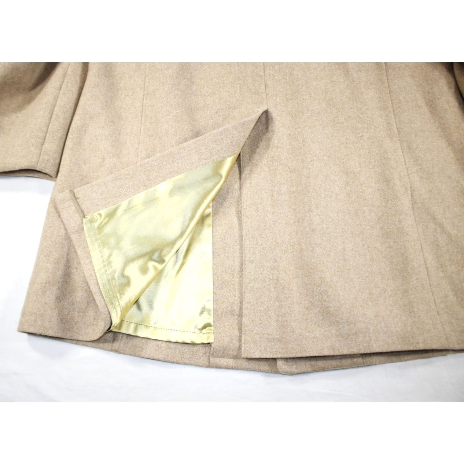 Vintage VINTAGE Silver Cloud Wool Tweed Mid Overcoat British Beige Men's 46 R Size US S / EU 44-46 / 1 - 8 Thumbnail