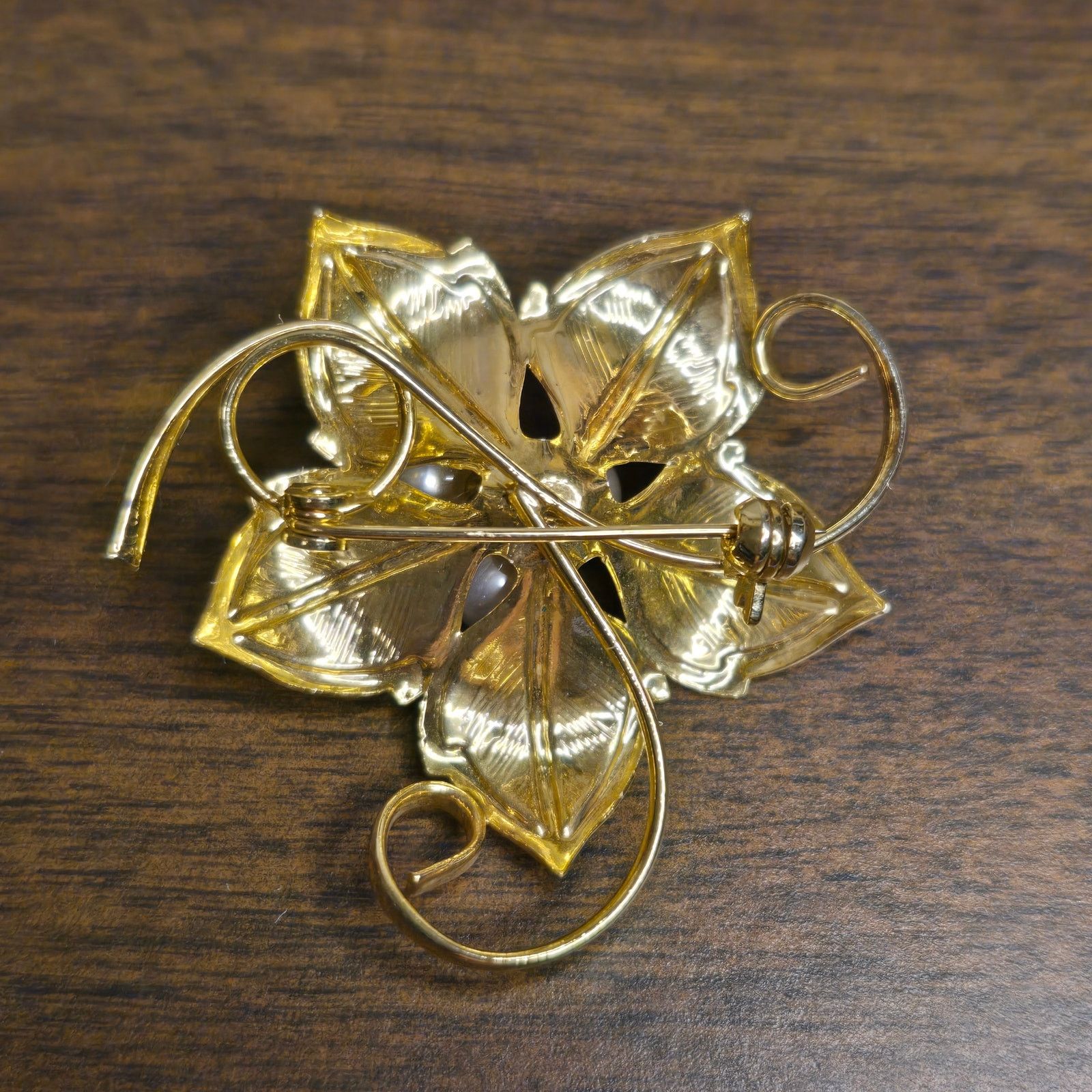 Vintage Vintage Lot of 3 Gold Tone Faux Pearl Flower Leaf Brooches Size ONE SIZE - 10 Thumbnail