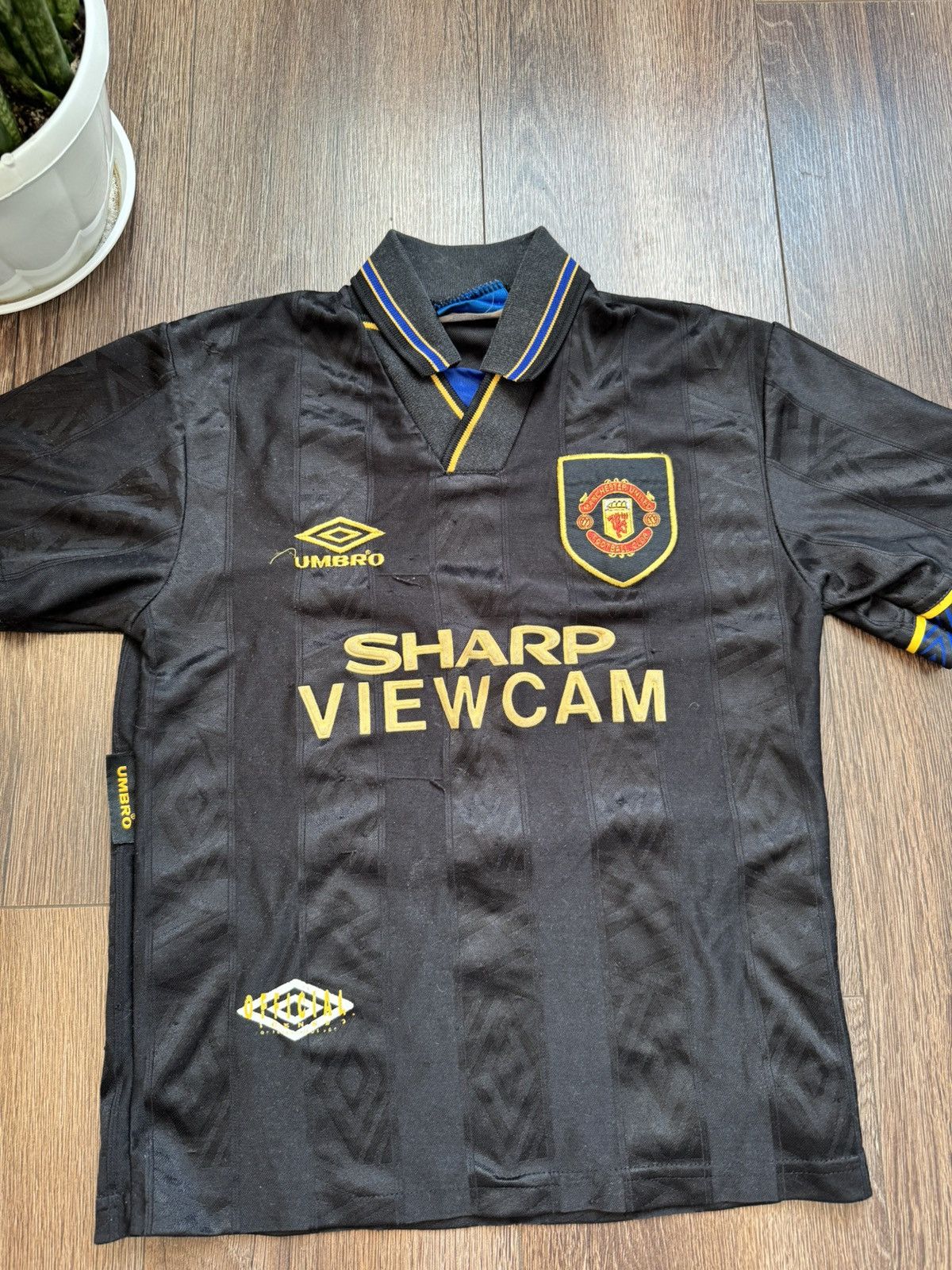 Umbro Boys Kids UMBRO MANCHESTER UNITED 1993-95 FOOTBALL SHIRT SOCCER JERSEY Sharp Size US L / EU 52-54 / 3 - 2 Thumbnail