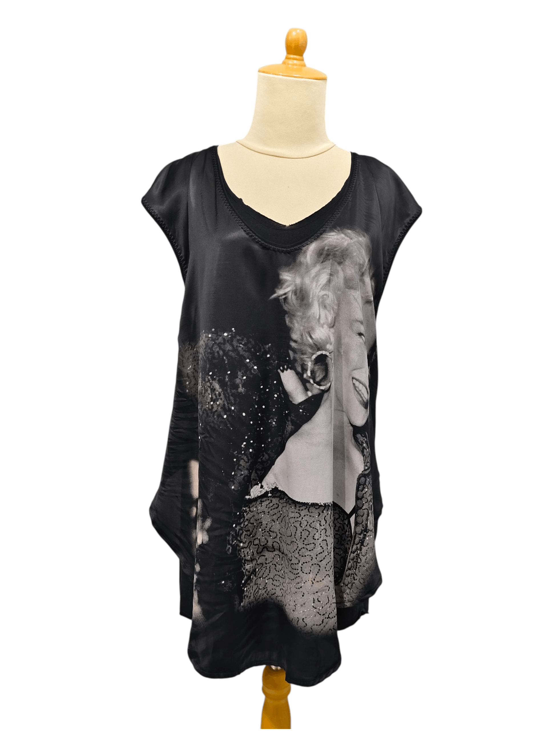 Zara 🔥Zara Collection Marilyn Monroe Hybrid Silhouette Top Size M / US 6-8 / IT 42-44 - 1 Thumbnail