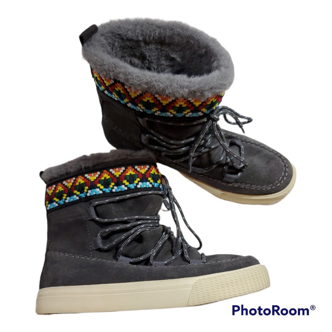 Toms TOMS | Alpine Lace Up Faux Fur Ankle Sneaker Boots | Size 6 Size US 6 / IT 36 - 2 Thumbnail