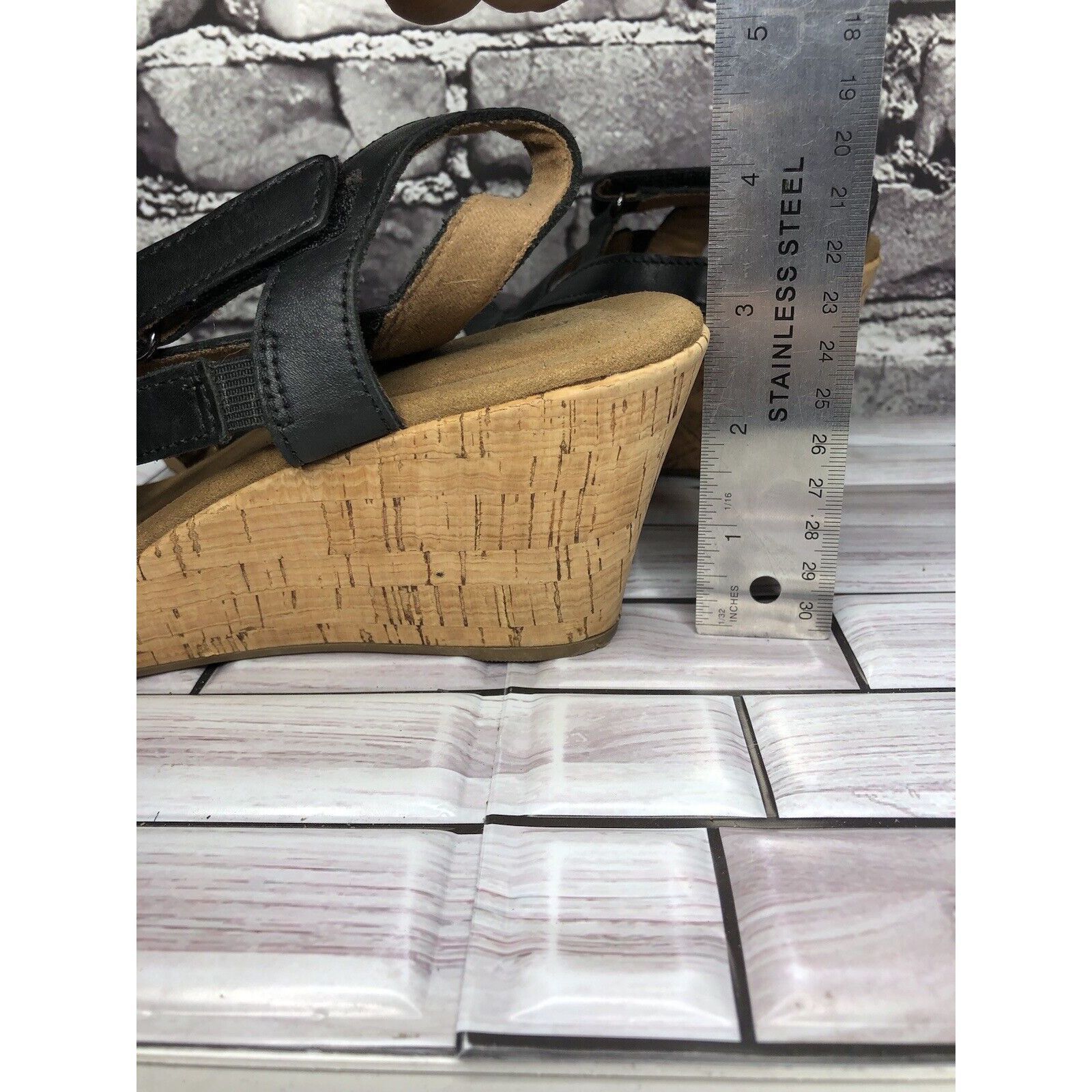 Rockport Rockport Black Leather Casual Cork Wedge Strappy Sandals Wom Size US 8.5 / IT 38.5 - 12 Thumbnail