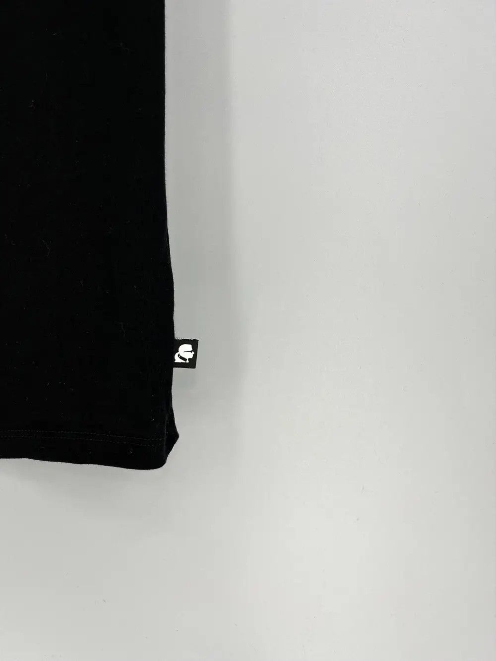 Karl Lagerfeld Karl Lagerfeld Paris BIG Logo T Shirt Black Womens Size xs Size XS / US 0-2 / IT 36-38 - 6 Thumbnail