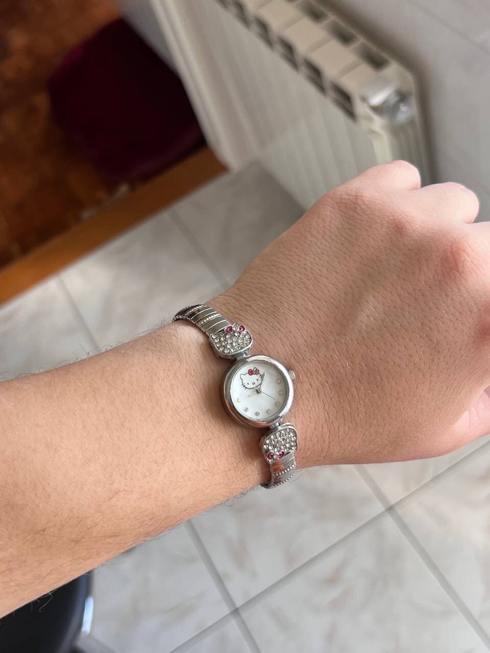 Japanese Brand × Vintage Vintage Japanese style Hello Kitty Watch Futuristic Steel Size ONE SIZE - 9 Thumbnail