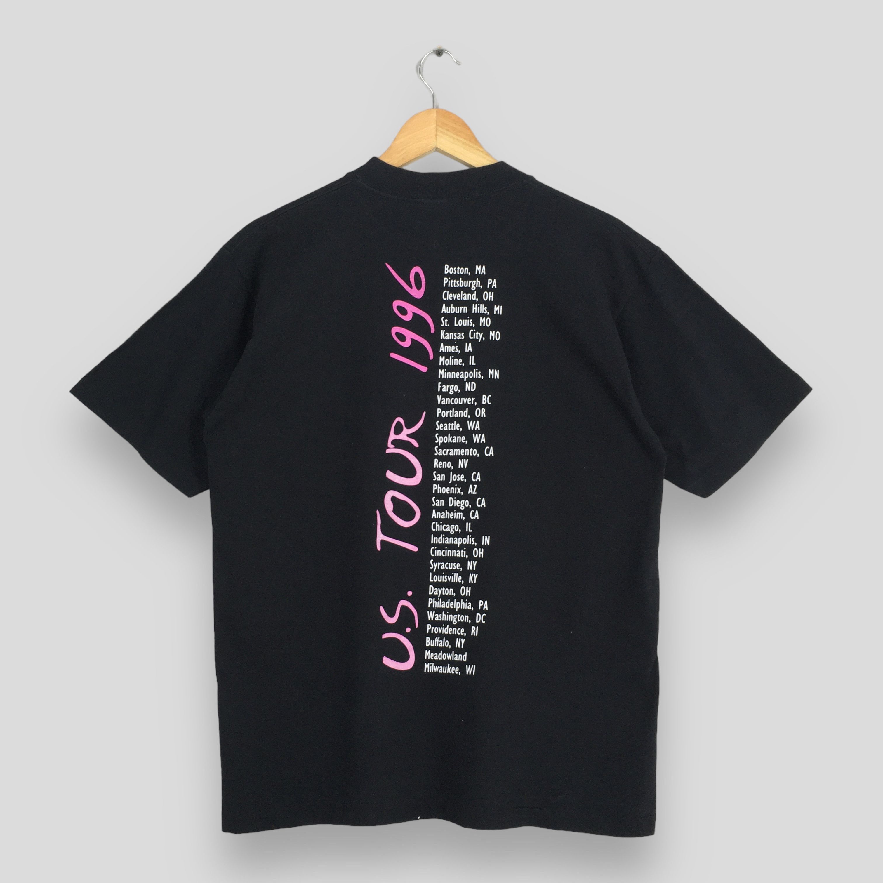 Band Tees Vintage 90's Neil Diamond Classics Rock Black Tshirt Large Size US L / EU 52-54 / 3 - 7 Thumbnail