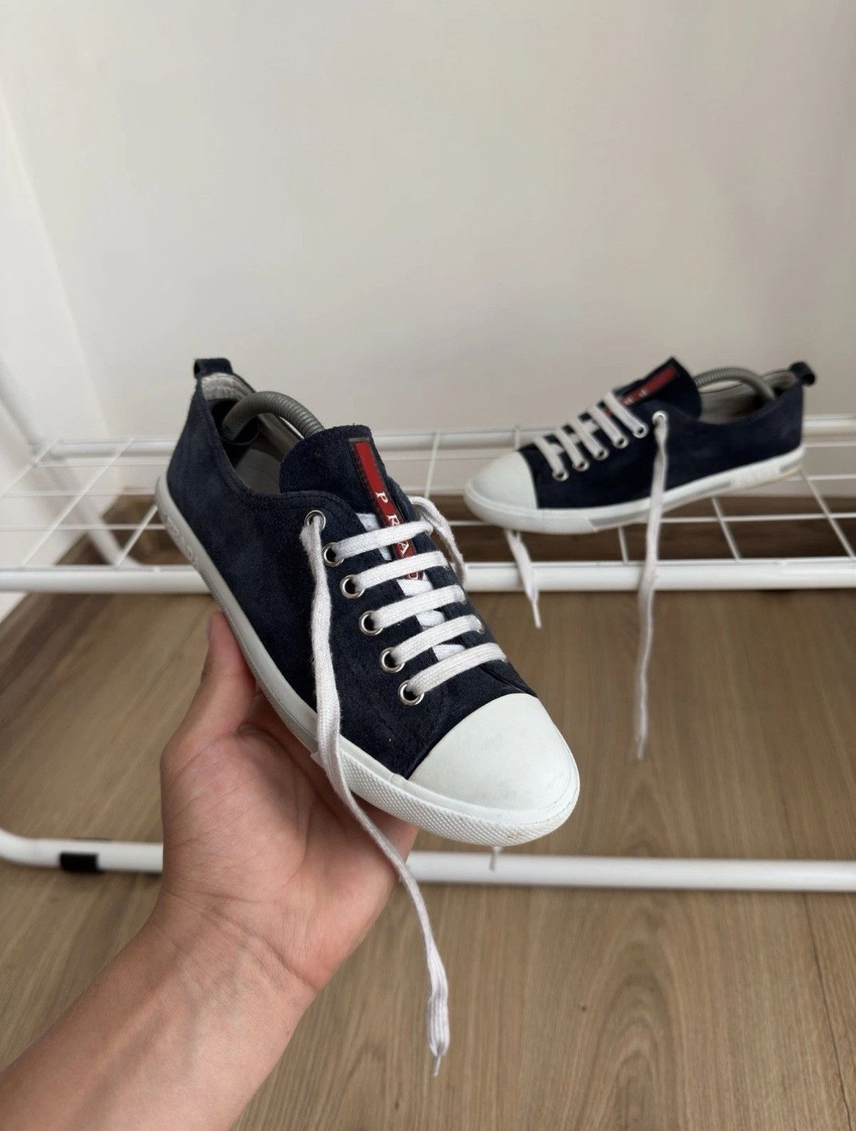 Prada PRADA Vintage Classic Suede Sneakers Shoes Size 35 Woman Size US 5 / IT 35 - 4 Thumbnail