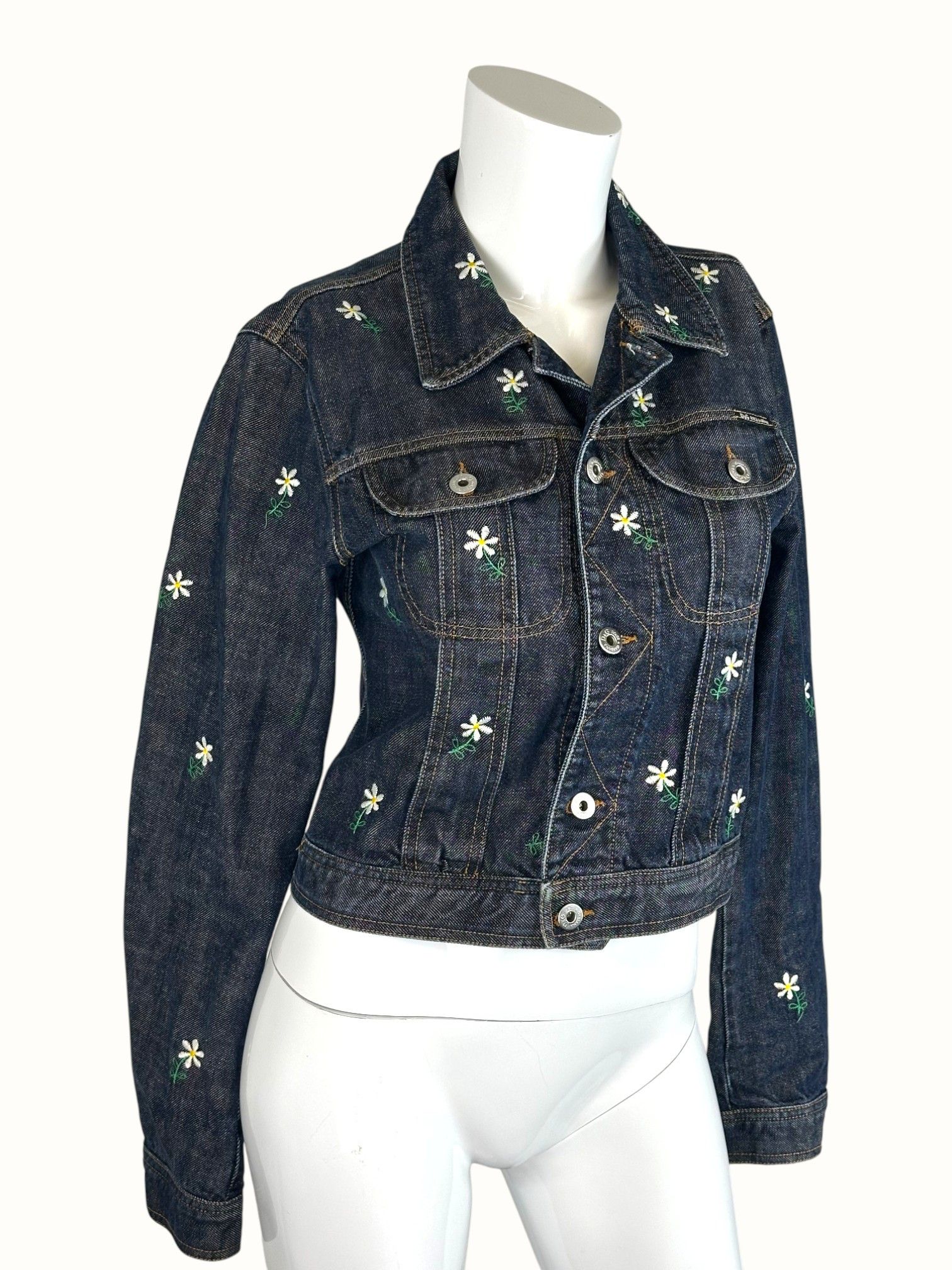 Dolce & Gabbana Dolce & Gabbana Floral Embroidered Denim Jacket Size US S / EU 44-46 / 1 - 1 Thumbnail