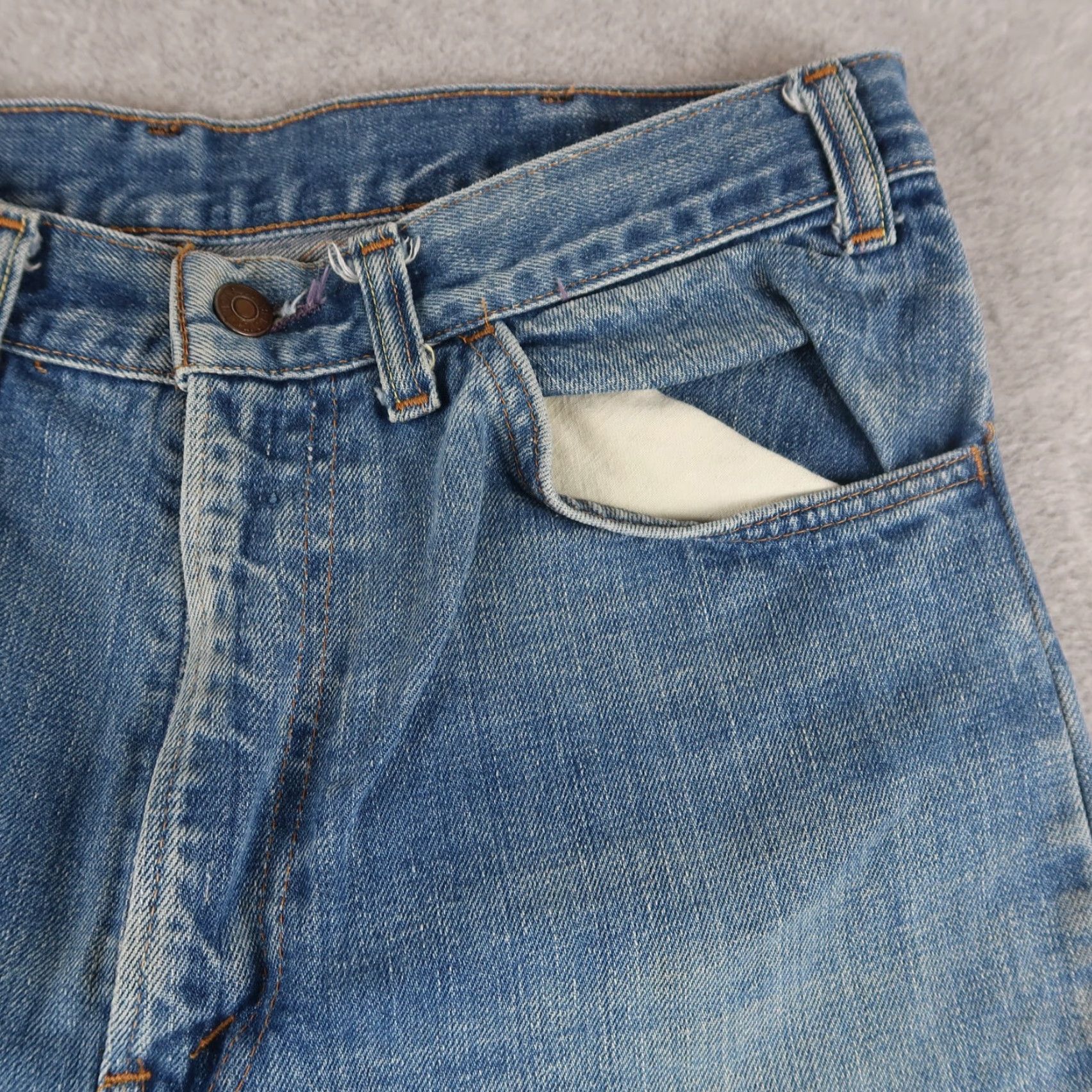 Levi's VINTAGE Levi's 646 Orange Tab Bellbottom Flare Jeans 31x23 Denim Blue 80s Mens Regular Size US 31 - 4 Thumbnail