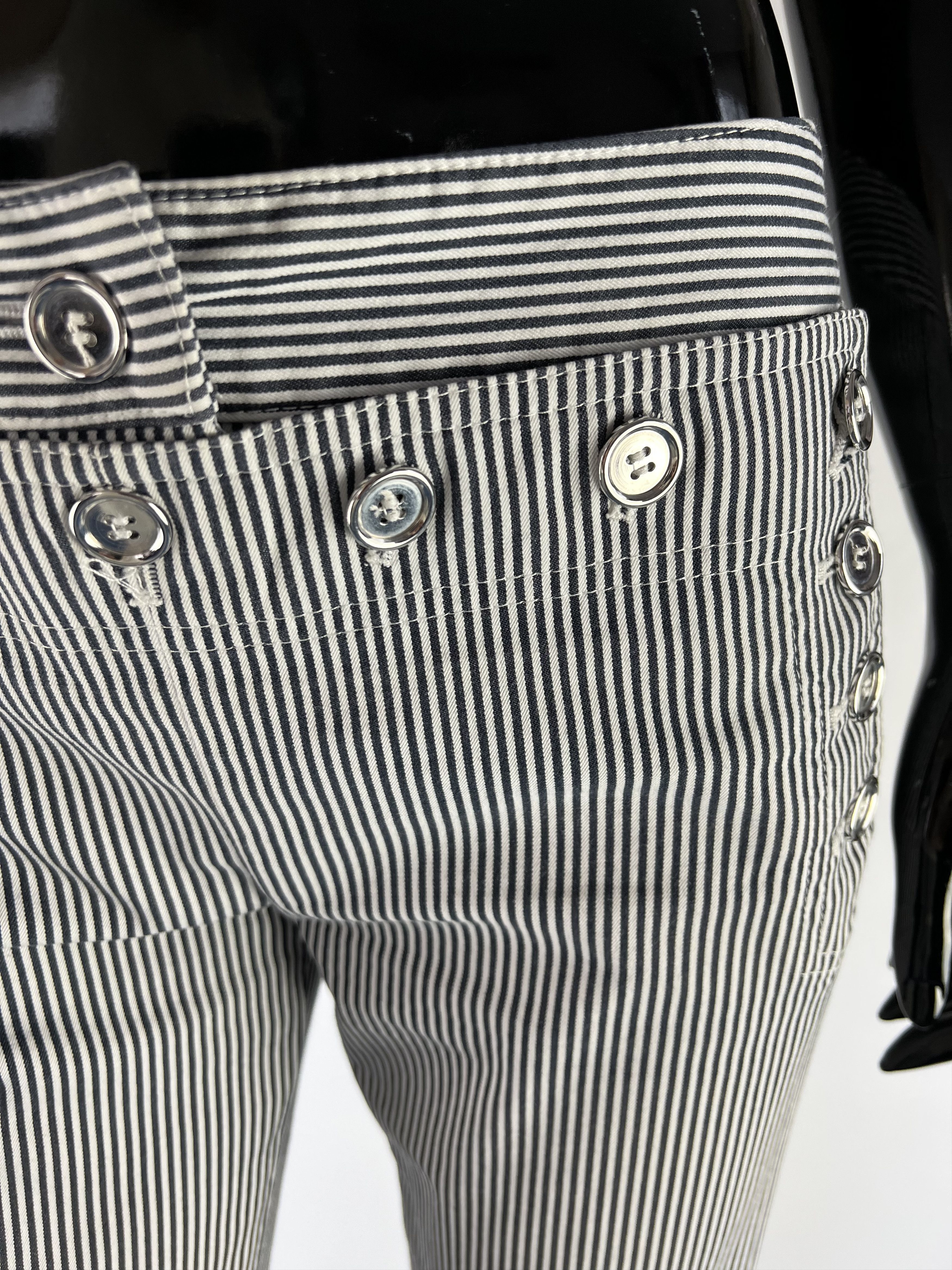 Dolce & Gabbana Dolce & Gabbana Striped Button Capri Size IT40 Size 27" / US 4 / IT 40 - 6 Thumbnail