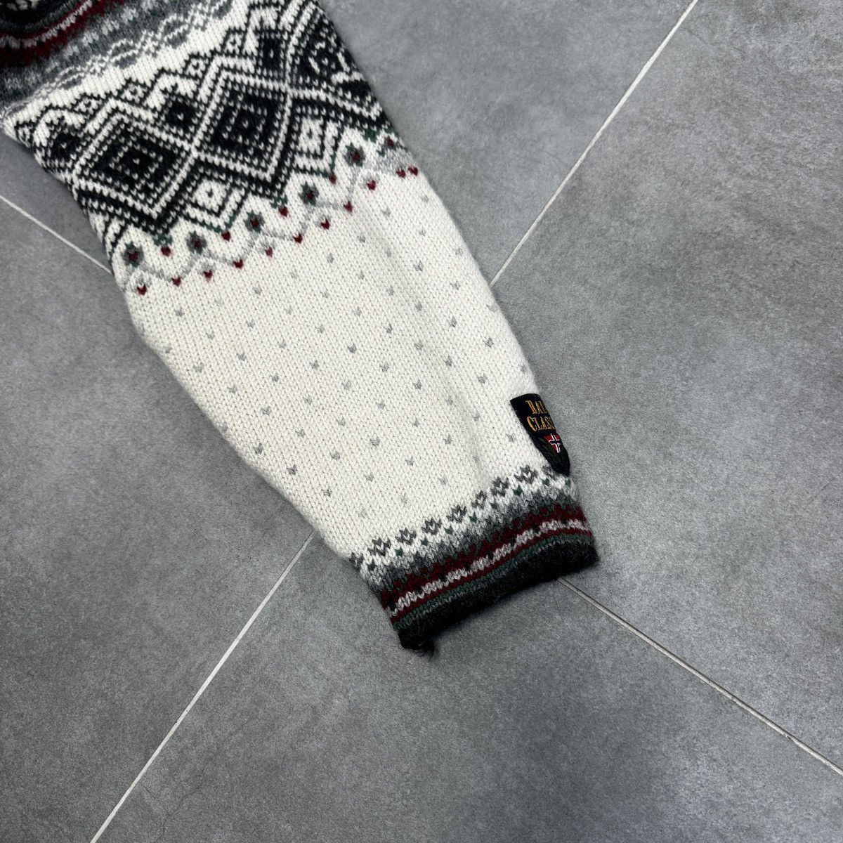 Dale Of Norway Vintage Dale of Norway Norge 2000 Scandinavia Wool Sweater Size US L / EU 52-54 / 3 - 9 Thumbnail