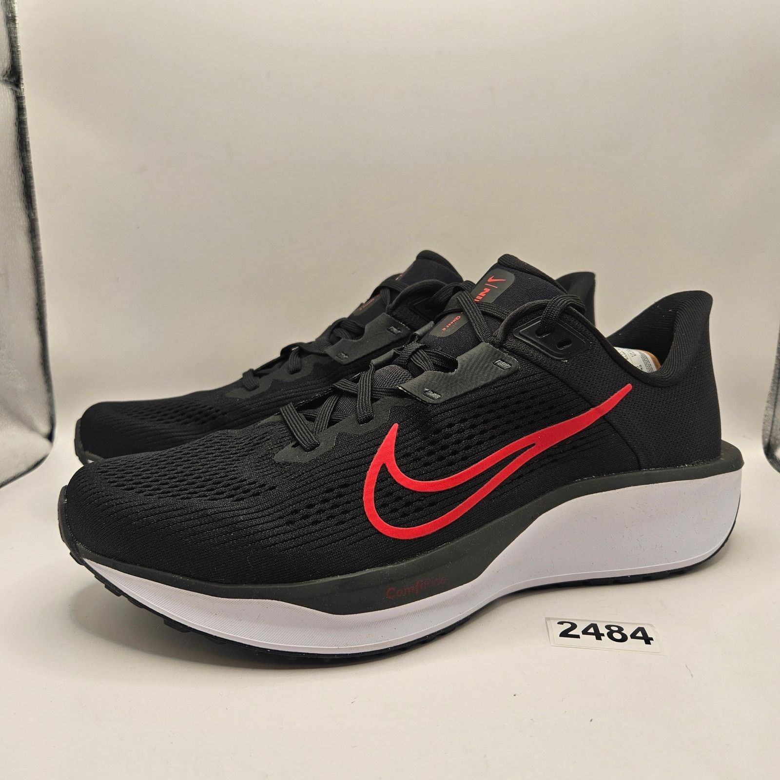 Nike NIKE MEN'S 11 QUEST 6 BLACK WHITE UNIVERSITY RED FD6033-011 Size US 11 / EU 44 - 1 Thumbnail