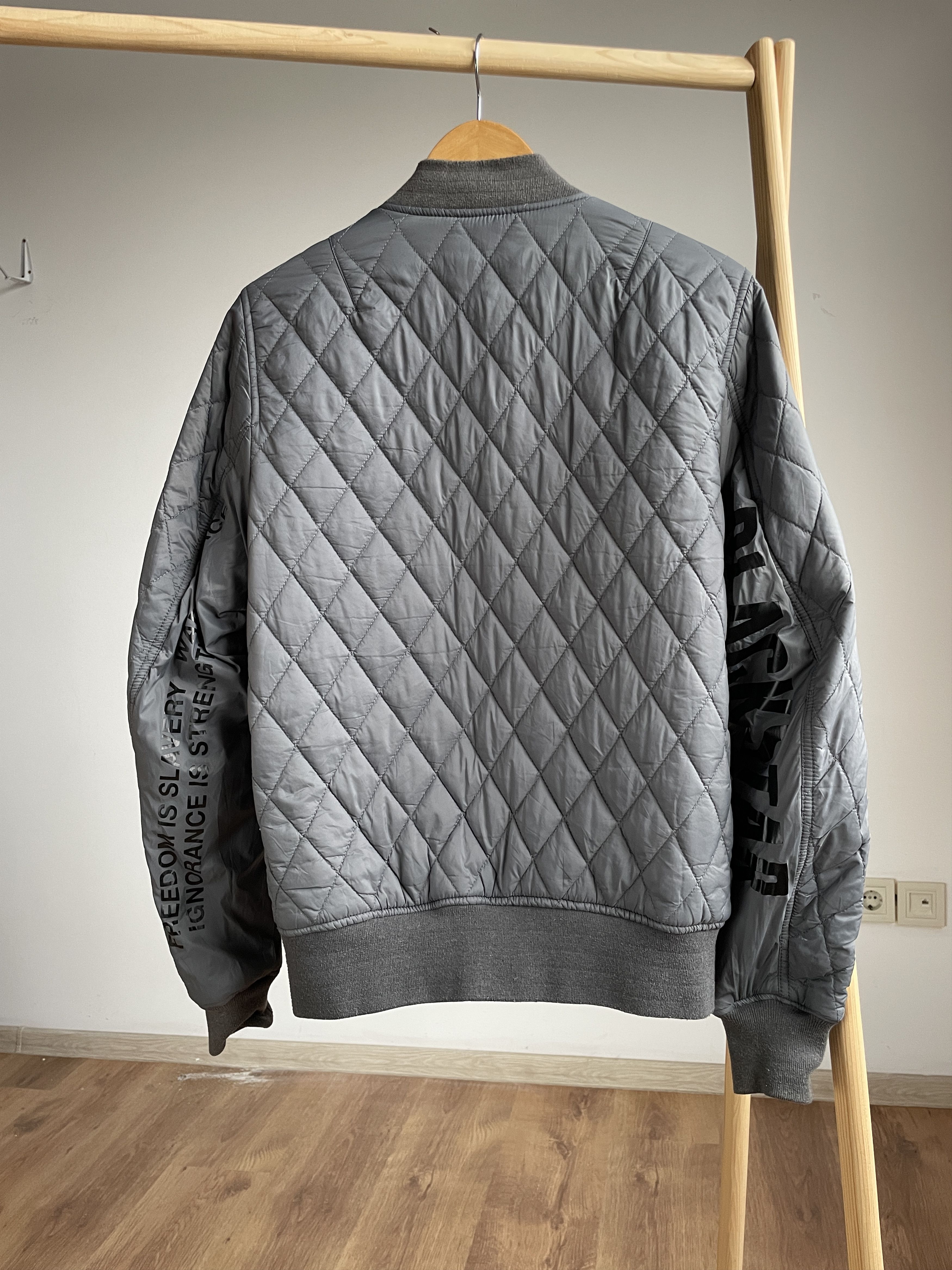 izzue Izzue Reversible Quilted Military Flight Bomber Size 4 Size US M / EU 48-50 / 2 - 4 Thumbnail