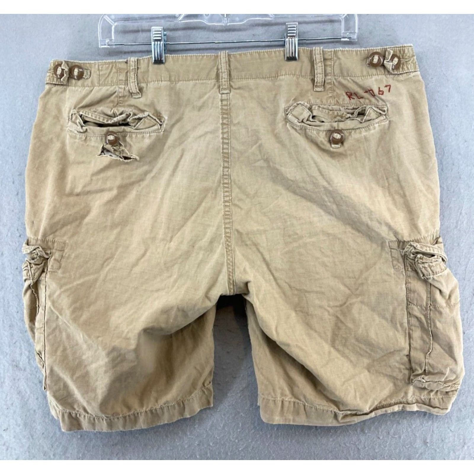 Polo Ralph Lauren Polo Ralph Lauren Cargo Shorts Khaki Surplus Fit Mens 38 Beige Cotton Flat Front Pocket Logo Casual American Outdoor 90s (if applicable) Mens Size US M / EU 48-50 / 2 - 6 Thumbnail