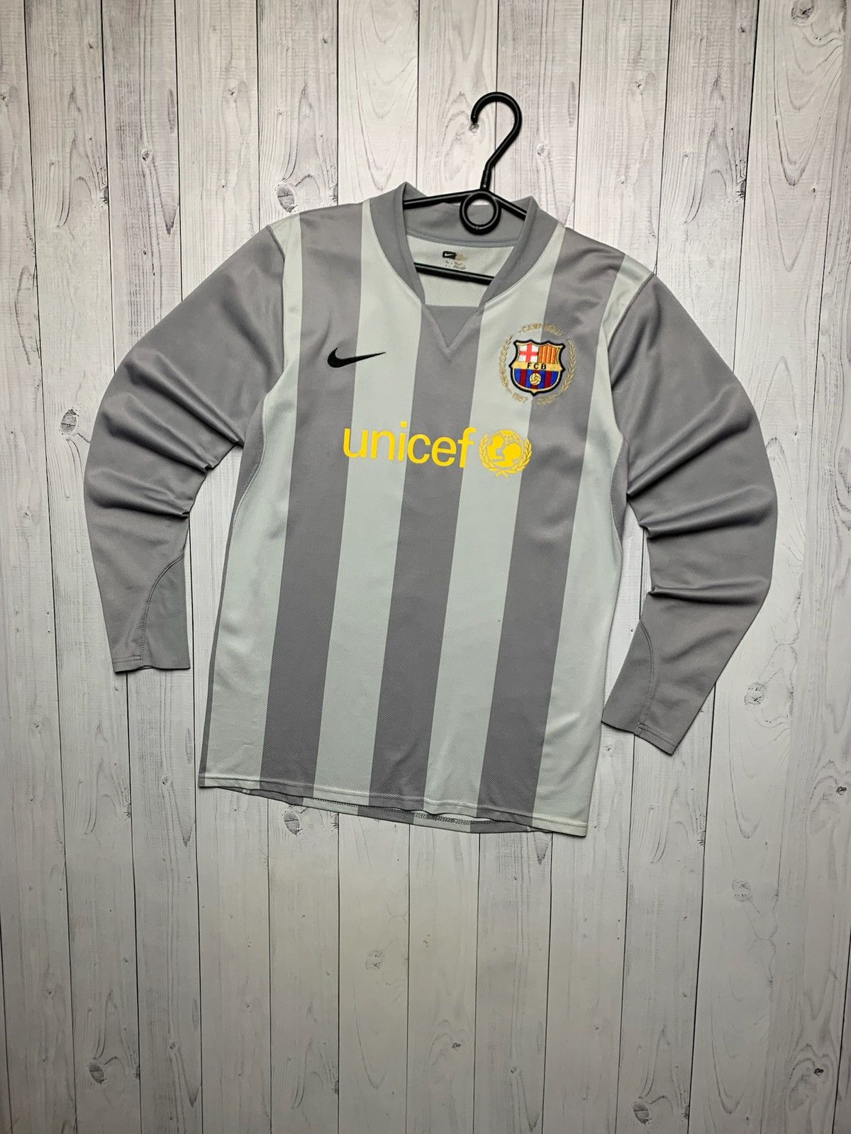 Vintage Vintage Nike Barcelona soccer jersey shirt long sleeve Xs Size US XS / EU 42 / 0 - 1 Thumbnail