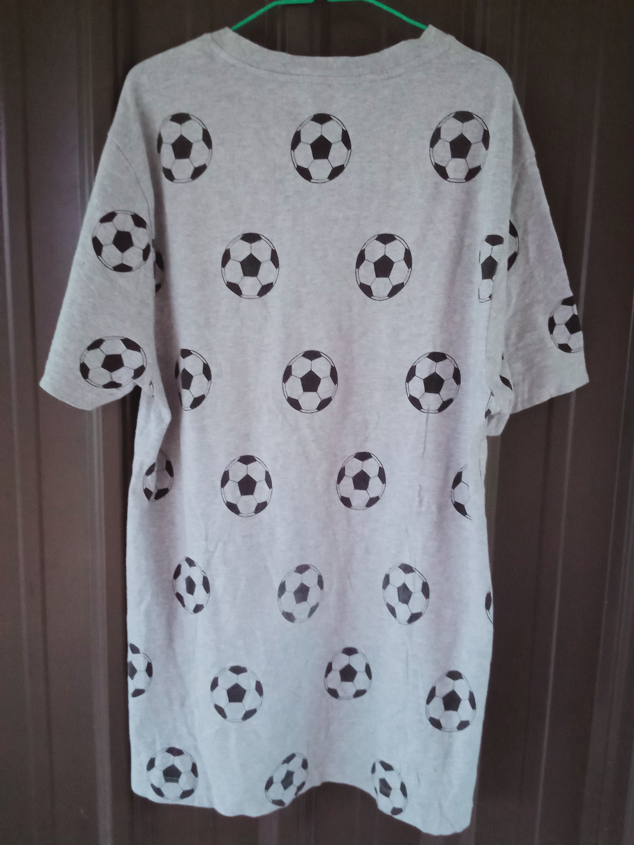 Gosha Rubchinskiy Gosha Rubchinskiy BALL Tee Size US S / EU 44-46 / 1 - 2 Thumbnail
