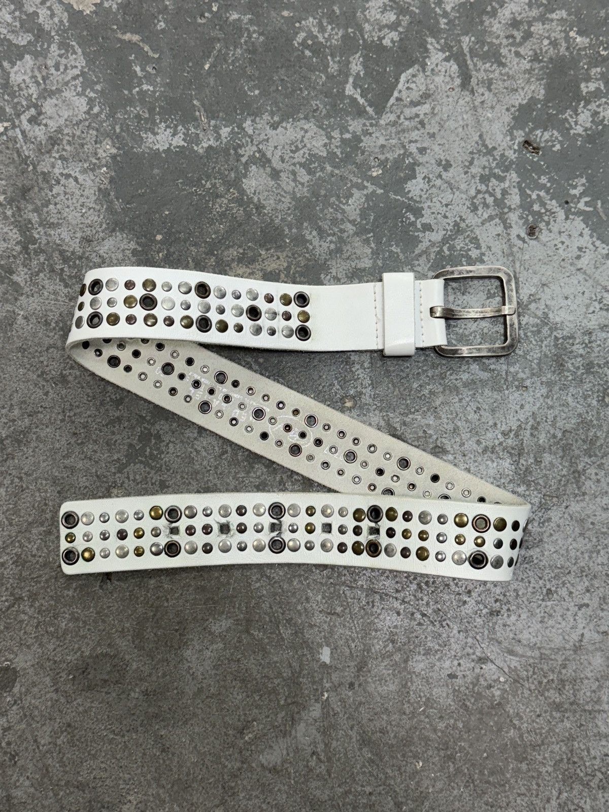Vintage Vintage Real Leather Belts With Studs Size ONE SIZE - 4 Thumbnail