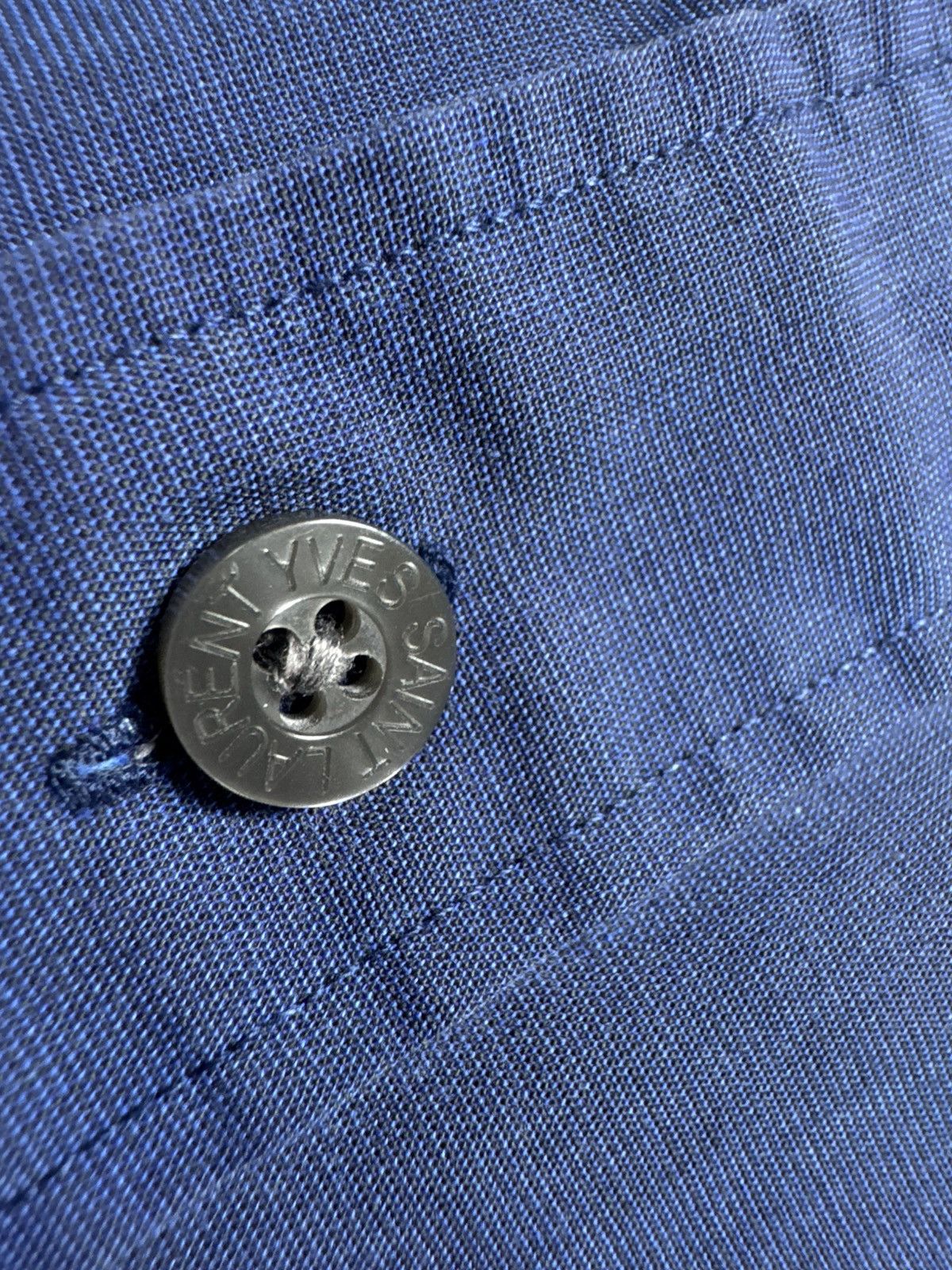 Yves Saint Laurent Yves Saint Laurent YSL Luxury Button Up Shirt Blue Size US L / EU 52-54 / 3 - 6 Thumbnail