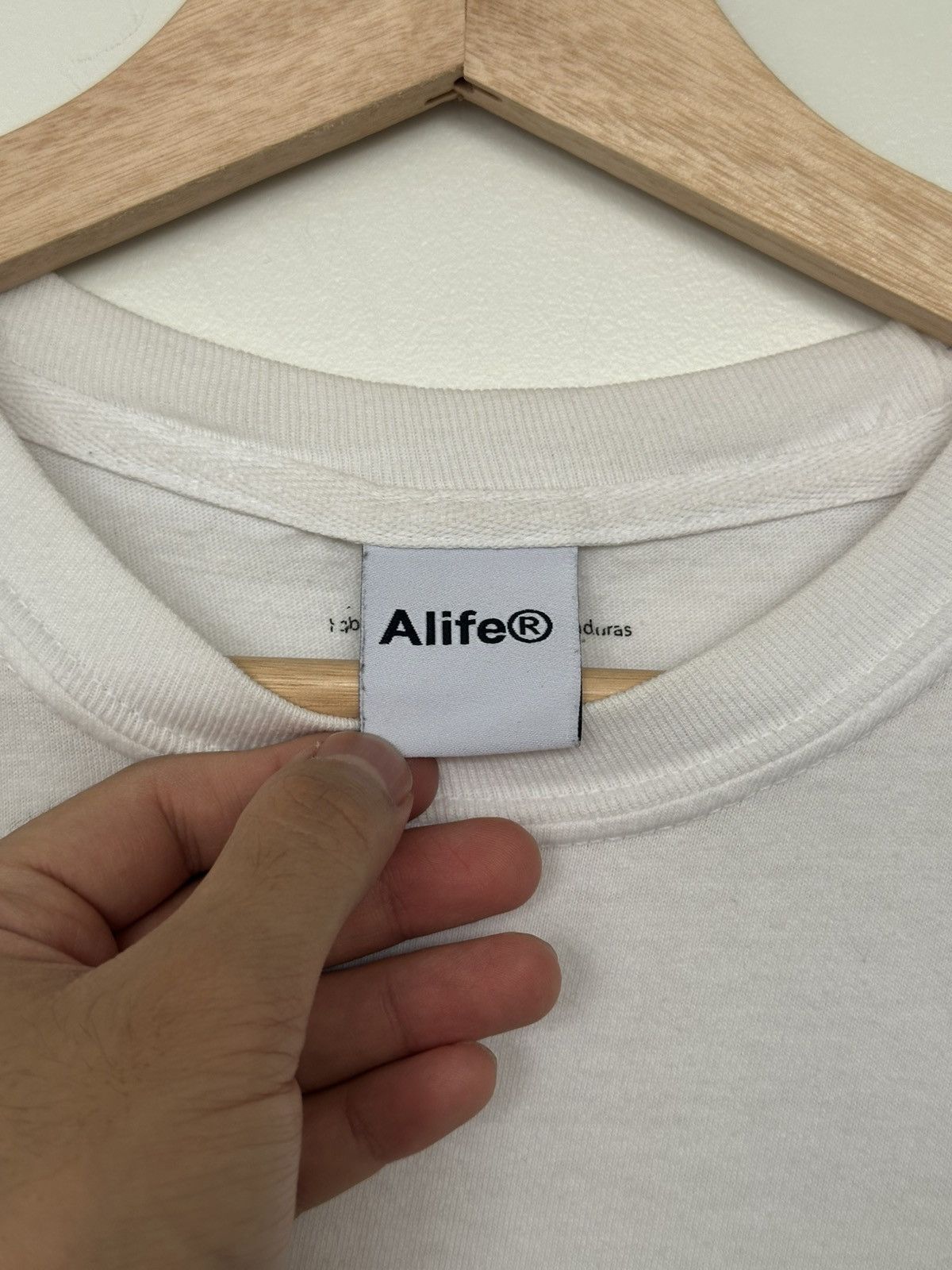Alife ALIFE Antique A Eyes Tee White Size US M / EU 48-50 / 2 - 5 Thumbnail
