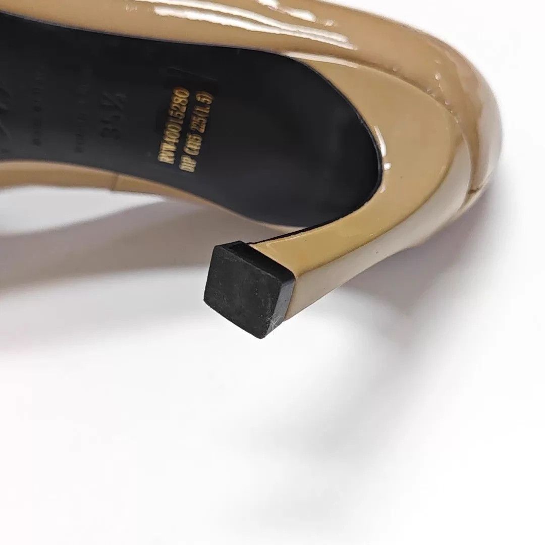 Roger Vivier Authentic Roger Vivier Pumps 35.5 Size US 5 / IT 35 - 5 Thumbnail