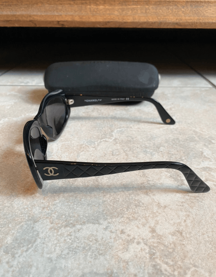 Chanel Chanel Sunglasses 5009 Rhinestone Logo Rimless Vintage Size ONE SIZE - 1 Thumbnail