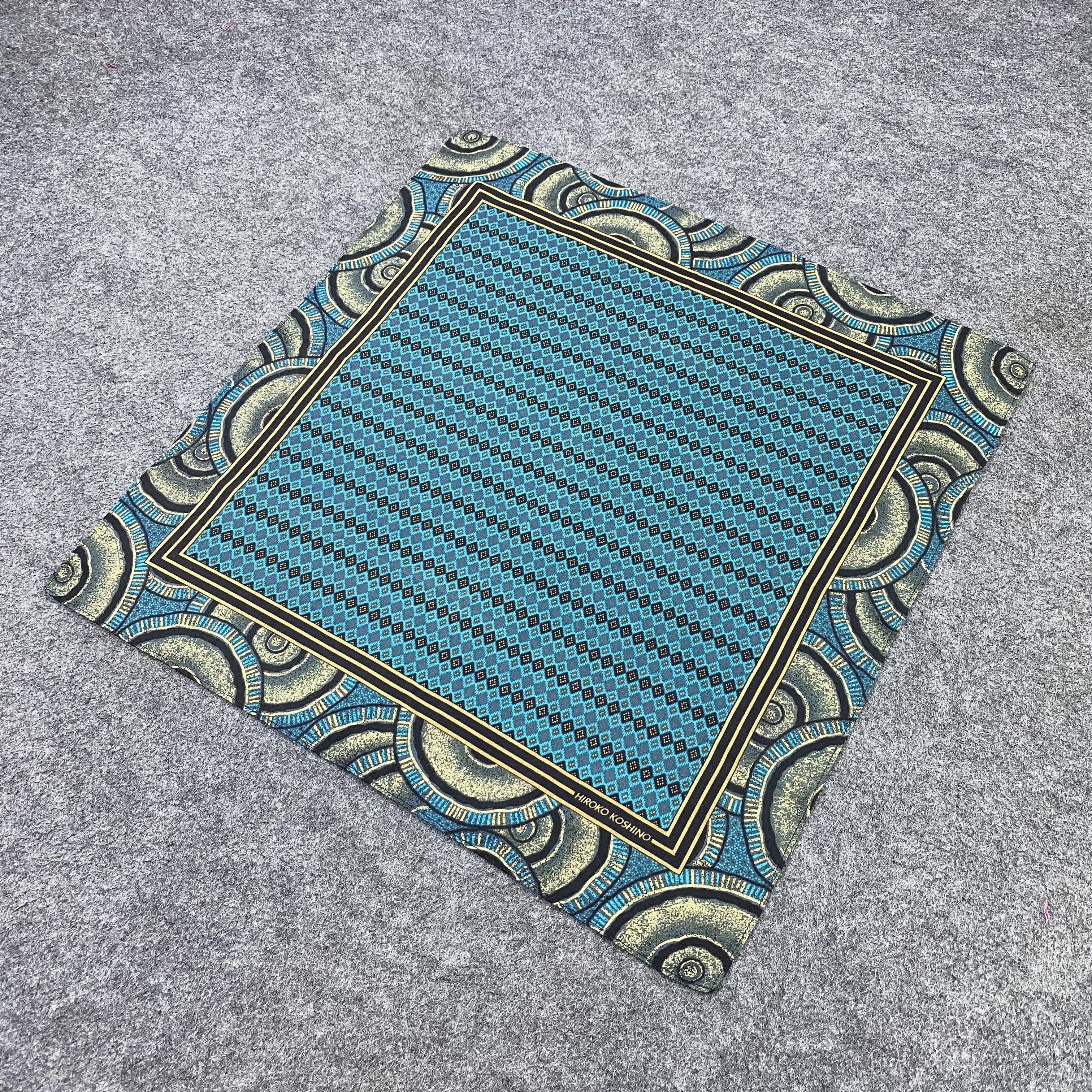 Japanese Brand Hiroko Koshino Handkerchief / Bandana / Neckerchief-B2340 Size ONE SIZE - 4 Thumbnail