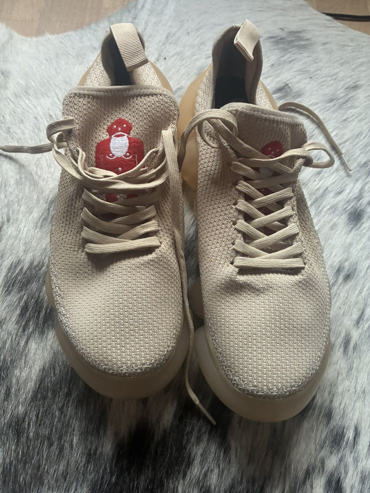 Walter Van Beirendonck Walter Van Beirendonck Cloud Low Top Sneaker Size US 9 / EU 42 - 3 Thumbnail