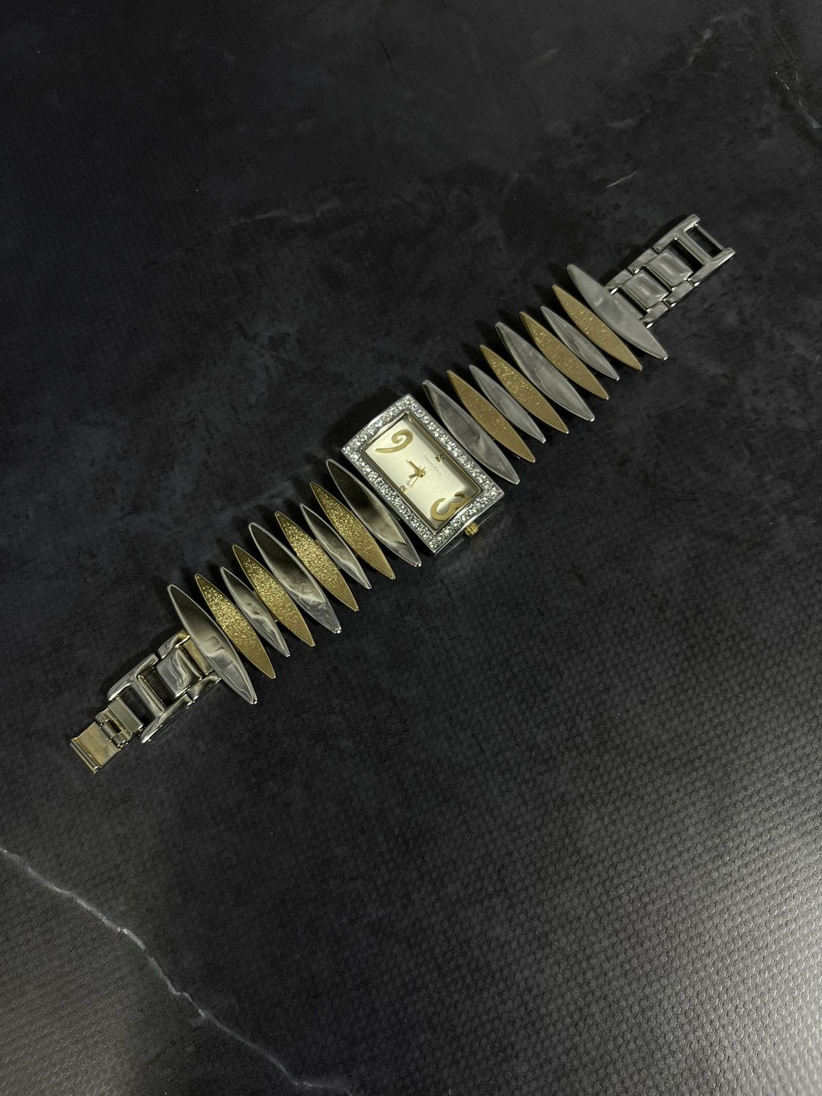 Japanese Brand Daniel Klein Rectangular Bracelet Watch Japanese Movement Size ONE SIZE - 1 Thumbnail
