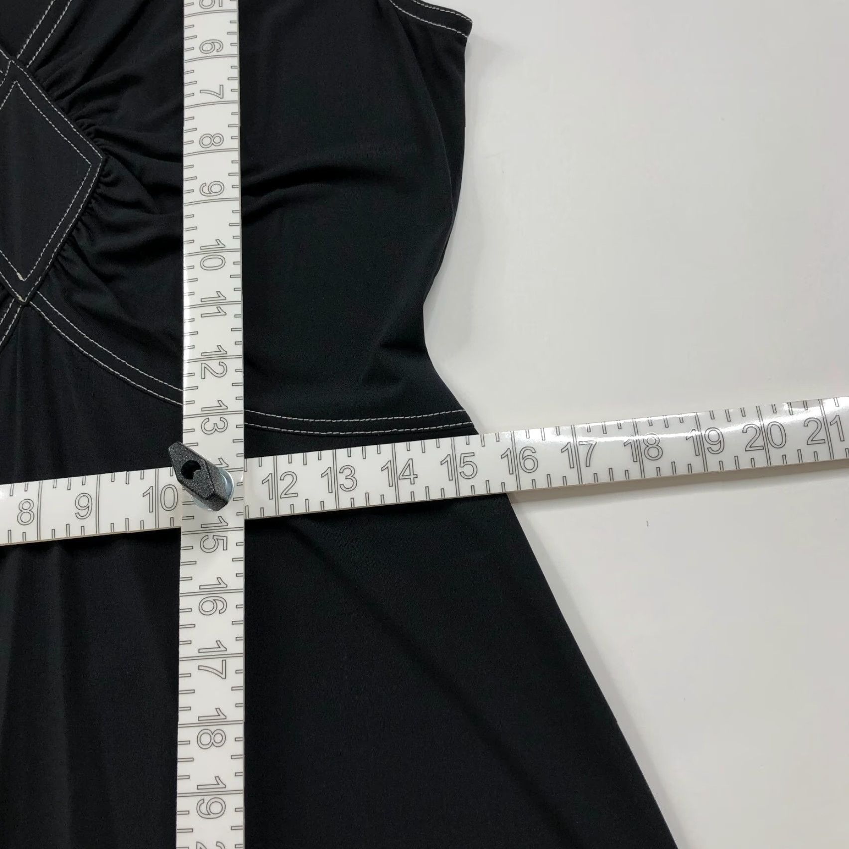 Bcbgmaxazria BCBGMAXAZRIA Dress A-Line Midi Casual Sleeveless V-Neck Black Lightweight Knit Pullover L Women's Size L / US 10 / IT 46 - 7 Thumbnail