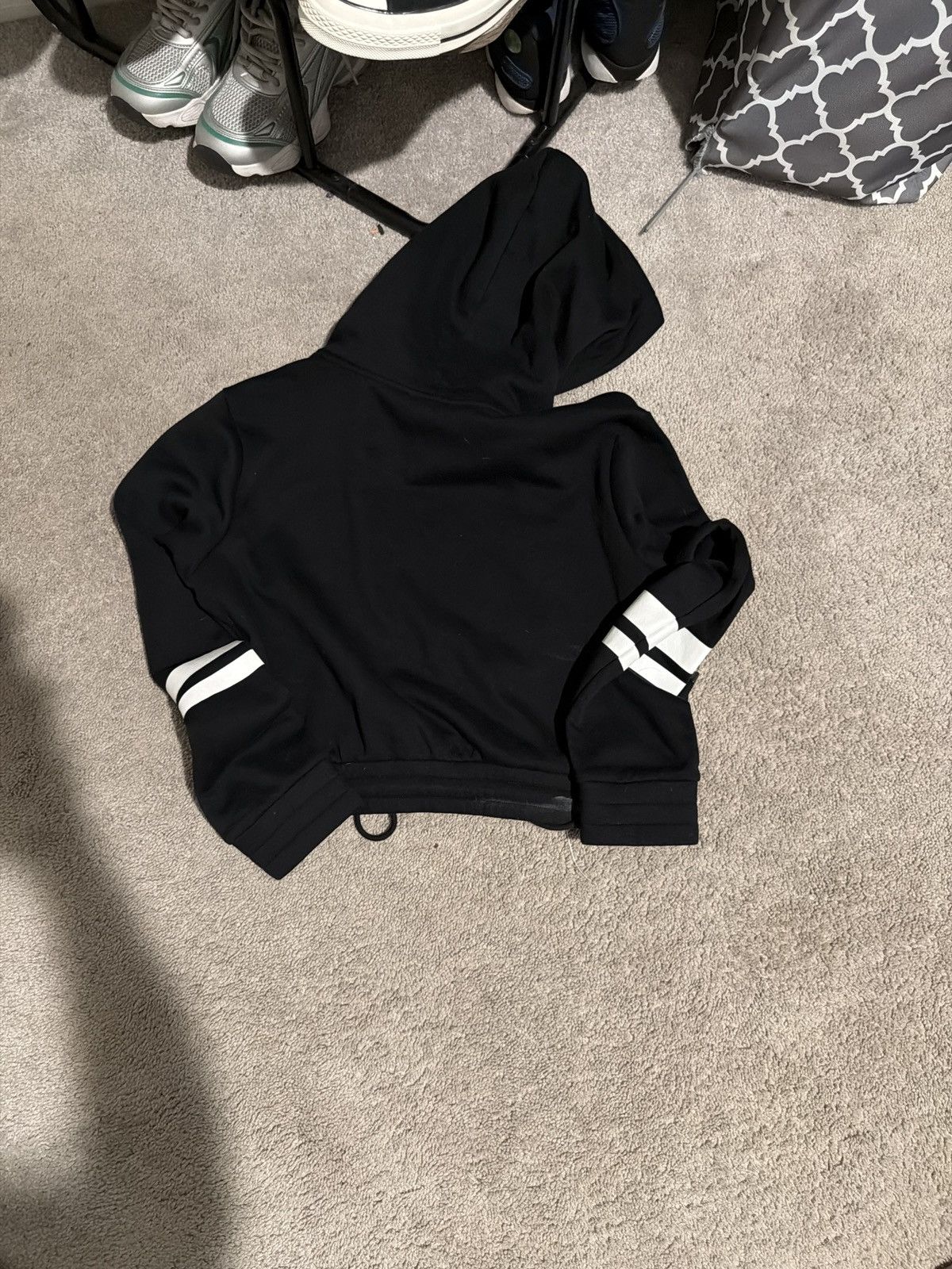 True Religion True religion crop top hoodie Size L / US 10 / IT 46 - 2 Thumbnail