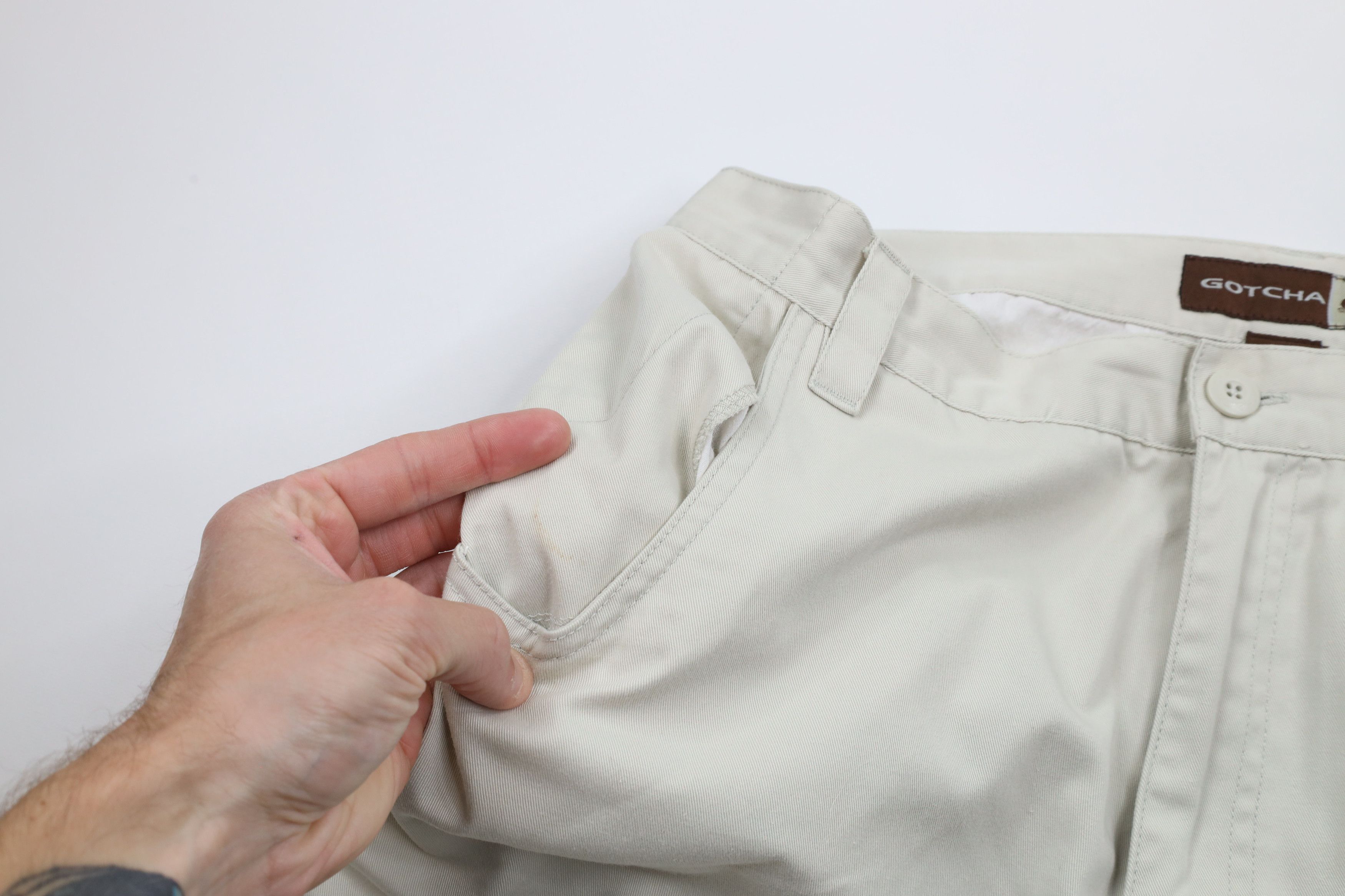 Gotcha × Vintage Vintage 90s Gotcha Surfing Baggy Fit Cargo Shorts Beige Size US 34 / EU 50 - 7 Thumbnail