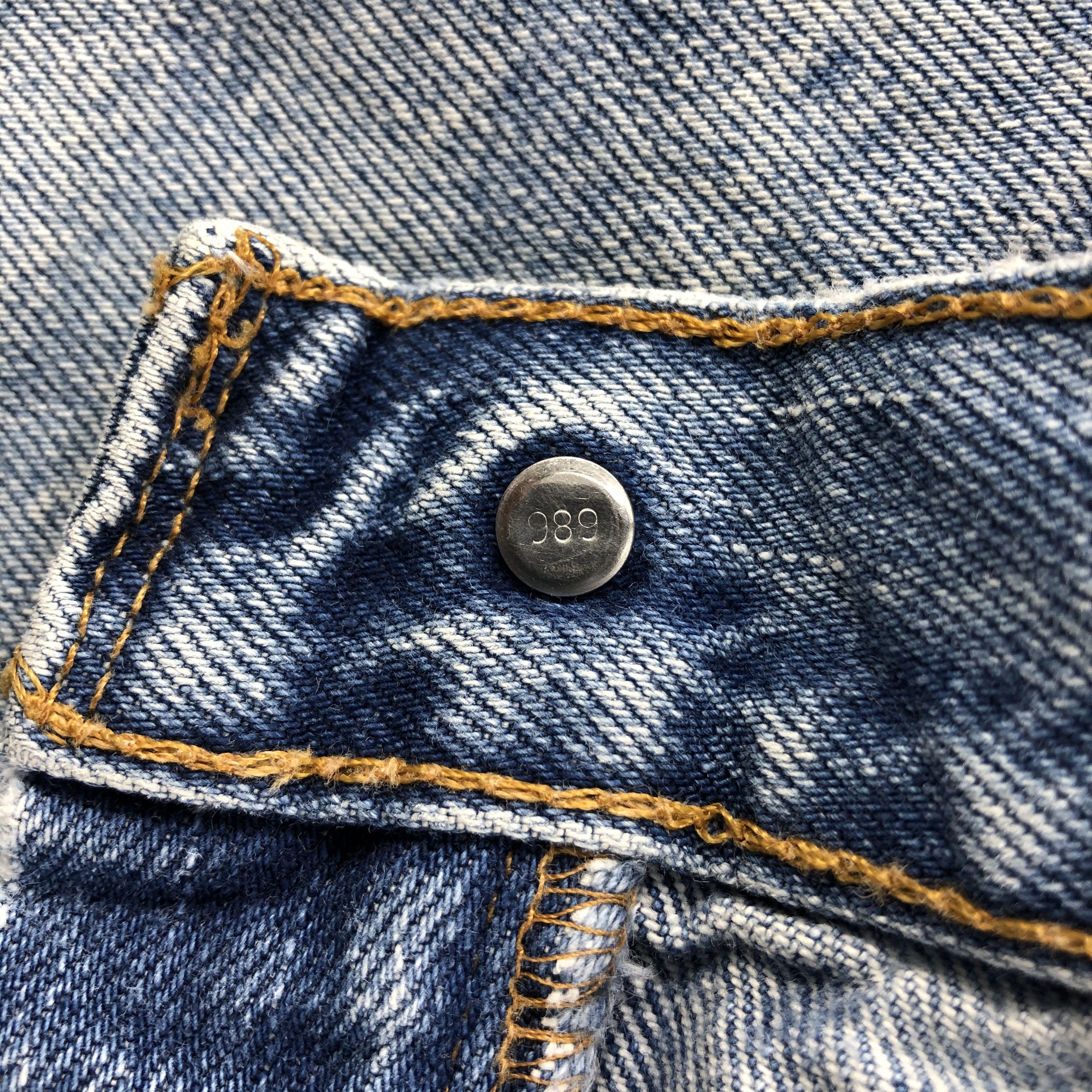 Levi's Vintage 90s Light Wash Levis 560 Jeans-JM1023 Size US 33 - 10 Thumbnail