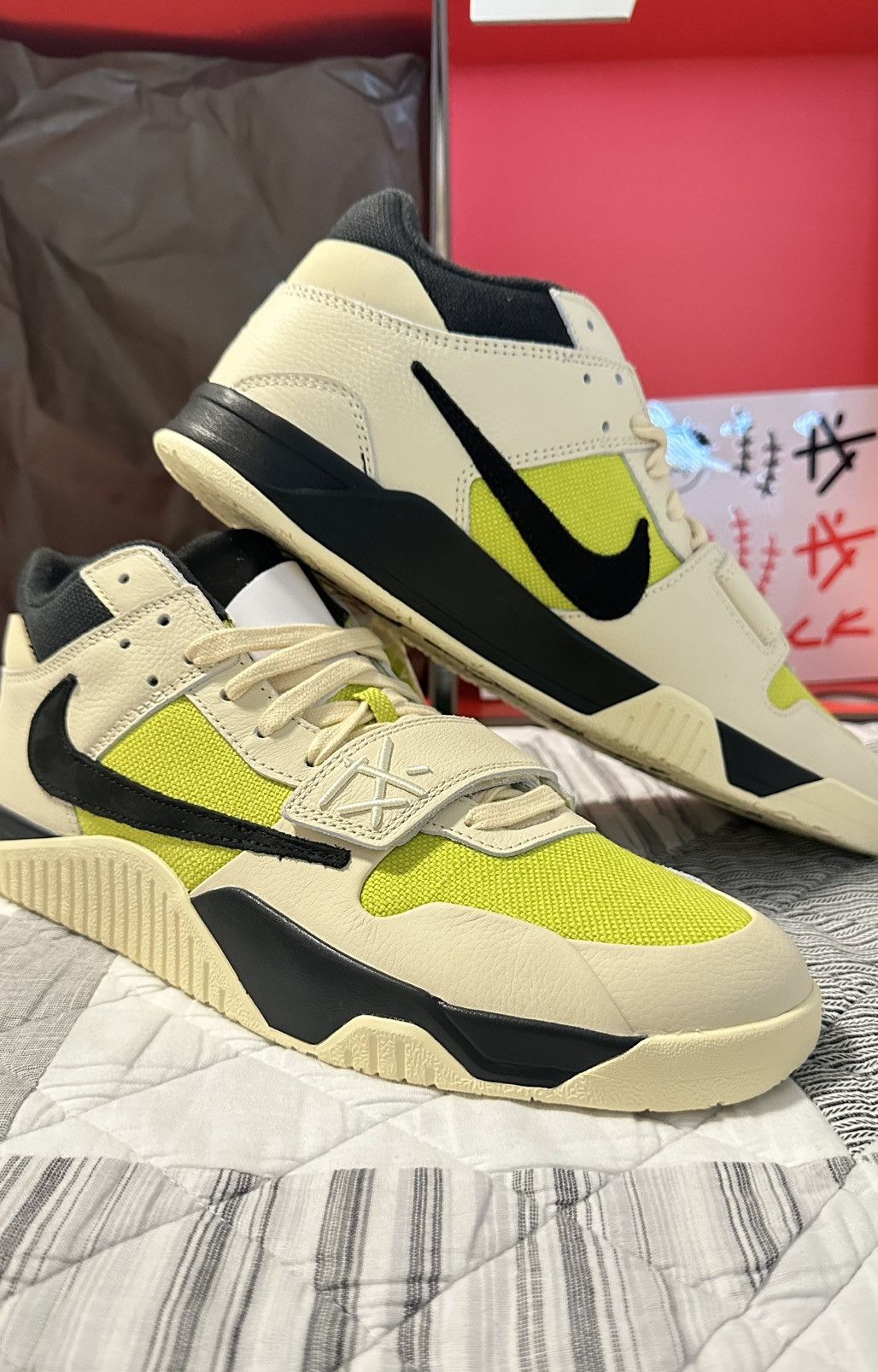 Travis Scott Jordan Jumpman Jack TR Travis Scott Bright Cactus Size 13 Size US 13 / EU 46 - 5 Thumbnail