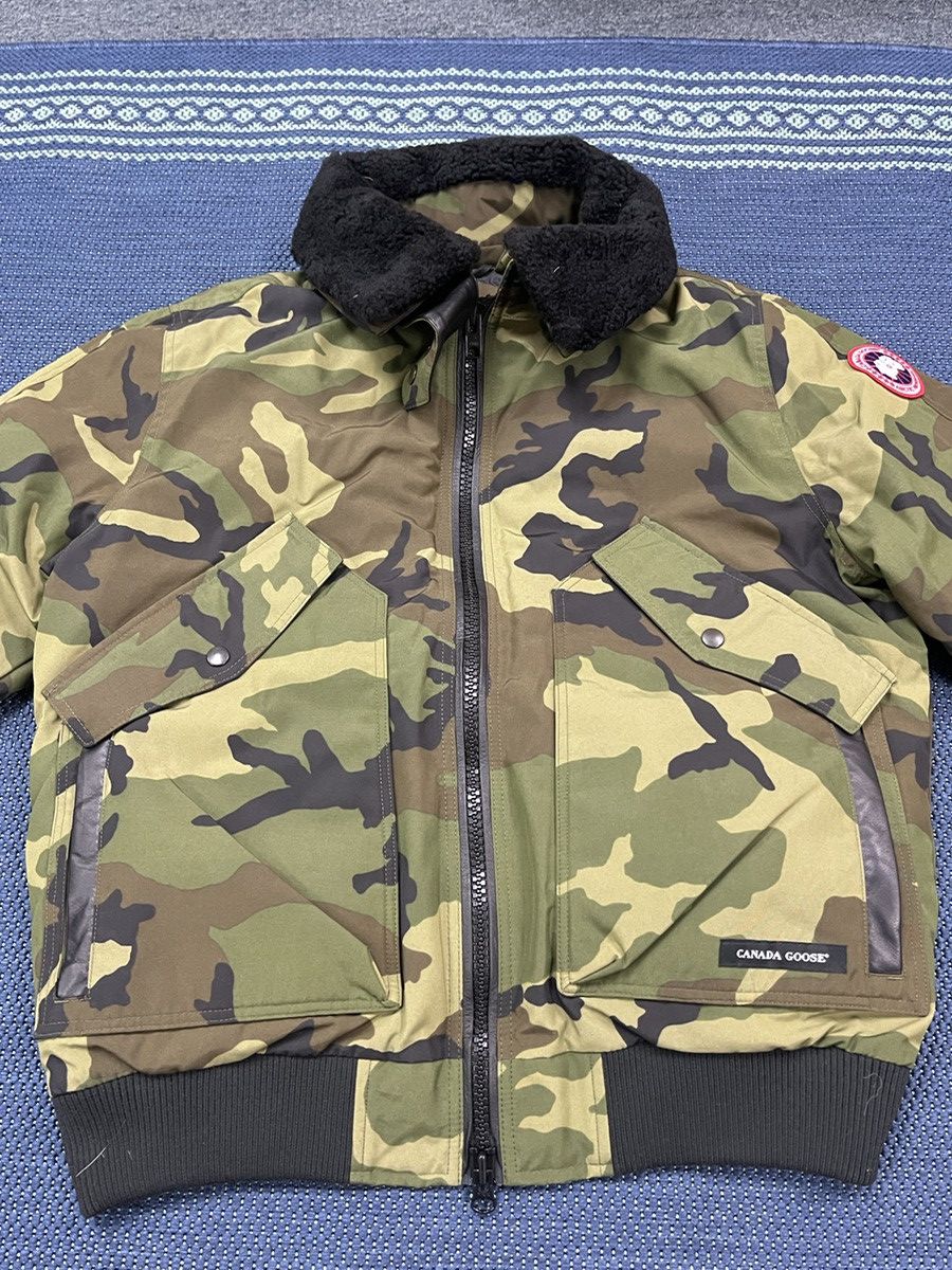 Canada Goose Canada Goose Bromely Bomber Jacket Size Large Size US L / EU 52-54 / 3 - 11 Thumbnail