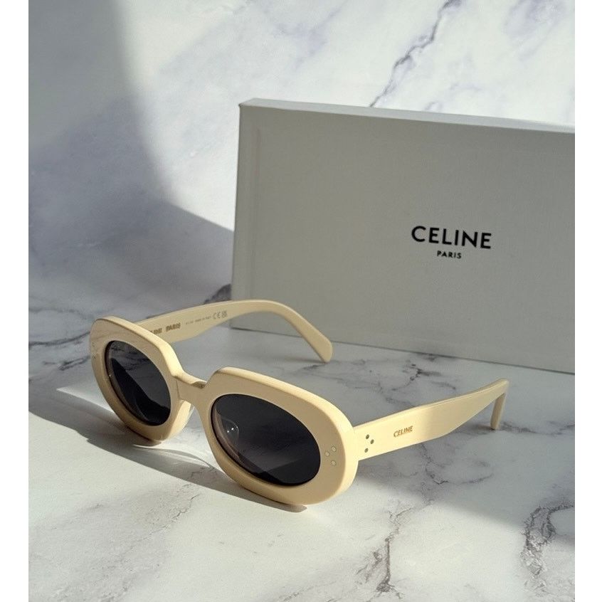 Celine NEW Celine CL40276U Ivory White Bold Oval Sunglasses Size ONE SIZE - 2 Thumbnail