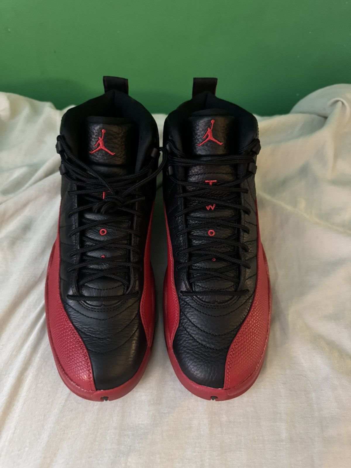 Jordan Brand Jordan 12 flu game 2025 Size US 11.5 / EU 44-45 - 4 Thumbnail