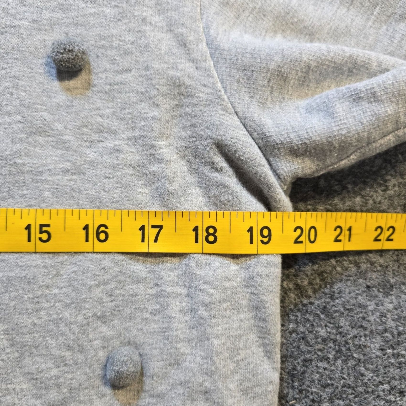 J.Crew J.CREW Sweatshirt Womens Size S Gray Pom Poms Crew Neck Lounge Casual Basic Shirt Size S / US 4 / IT 40 - 5 Thumbnail