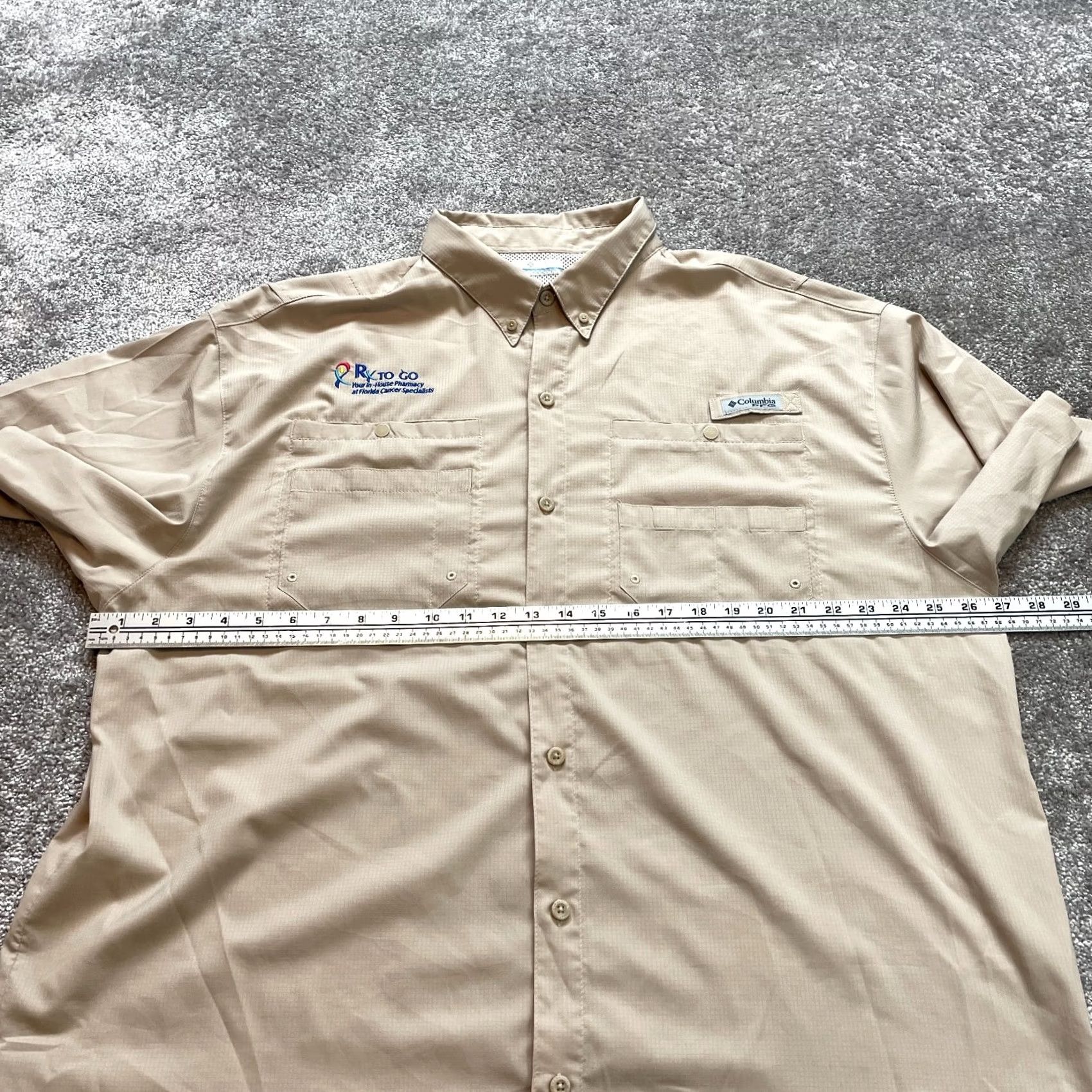 Logo 7 Columbia PFG Button Up Shirt Mens 2XL Beige Short Sleeve Omni-Shade Outdoor Logo Shirt Size US XXL / EU 58 / 5 - 7 Thumbnail