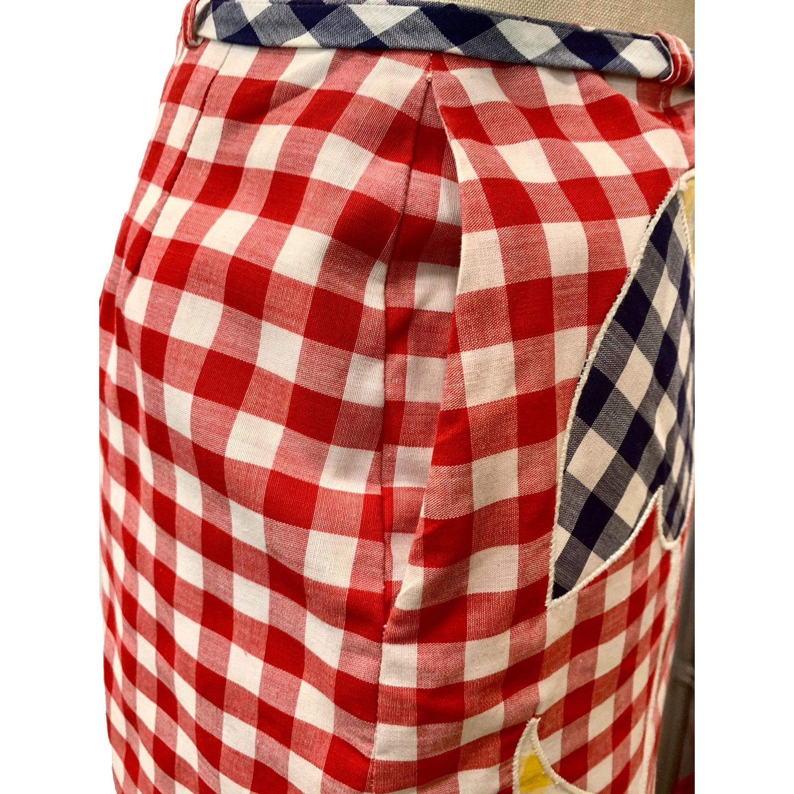 Vintage 60s Mod Red White Gingham Tennis Skort w Large Tulip | W 28" Size 28" / US 6 / IT 42 - 11 Thumbnail