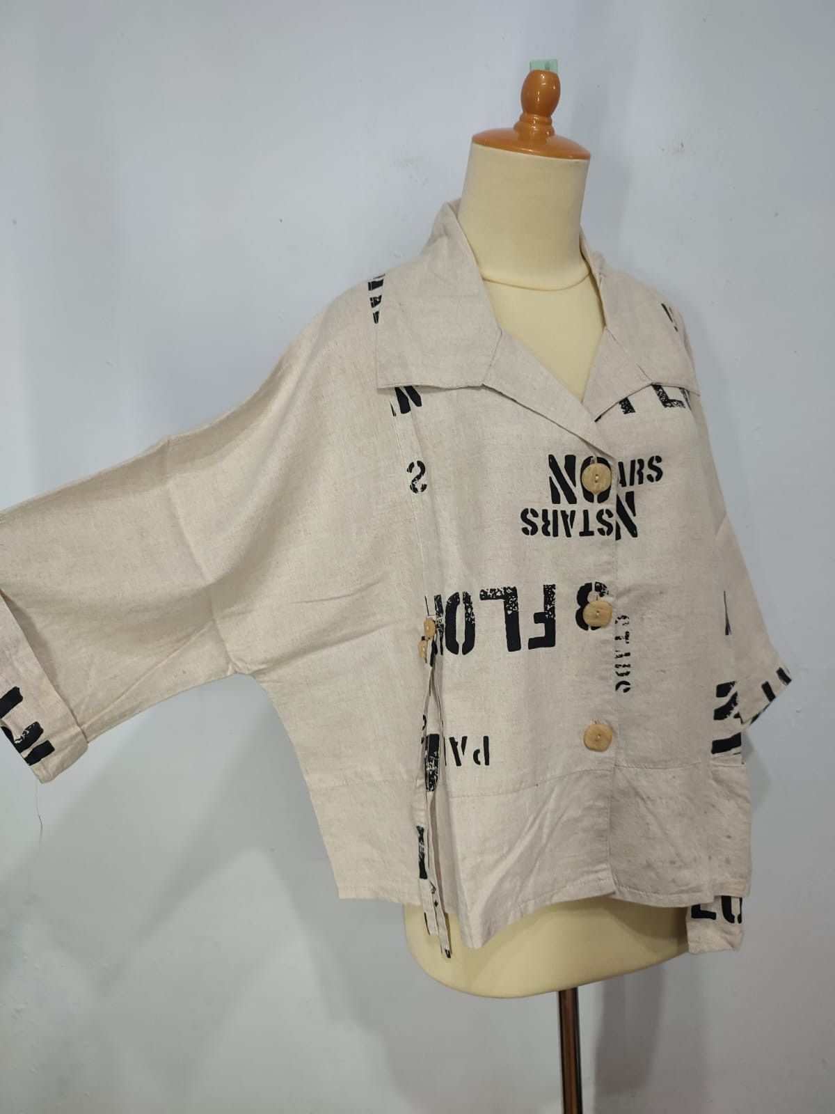 💥One O One Paris Linen Cropped Shirt