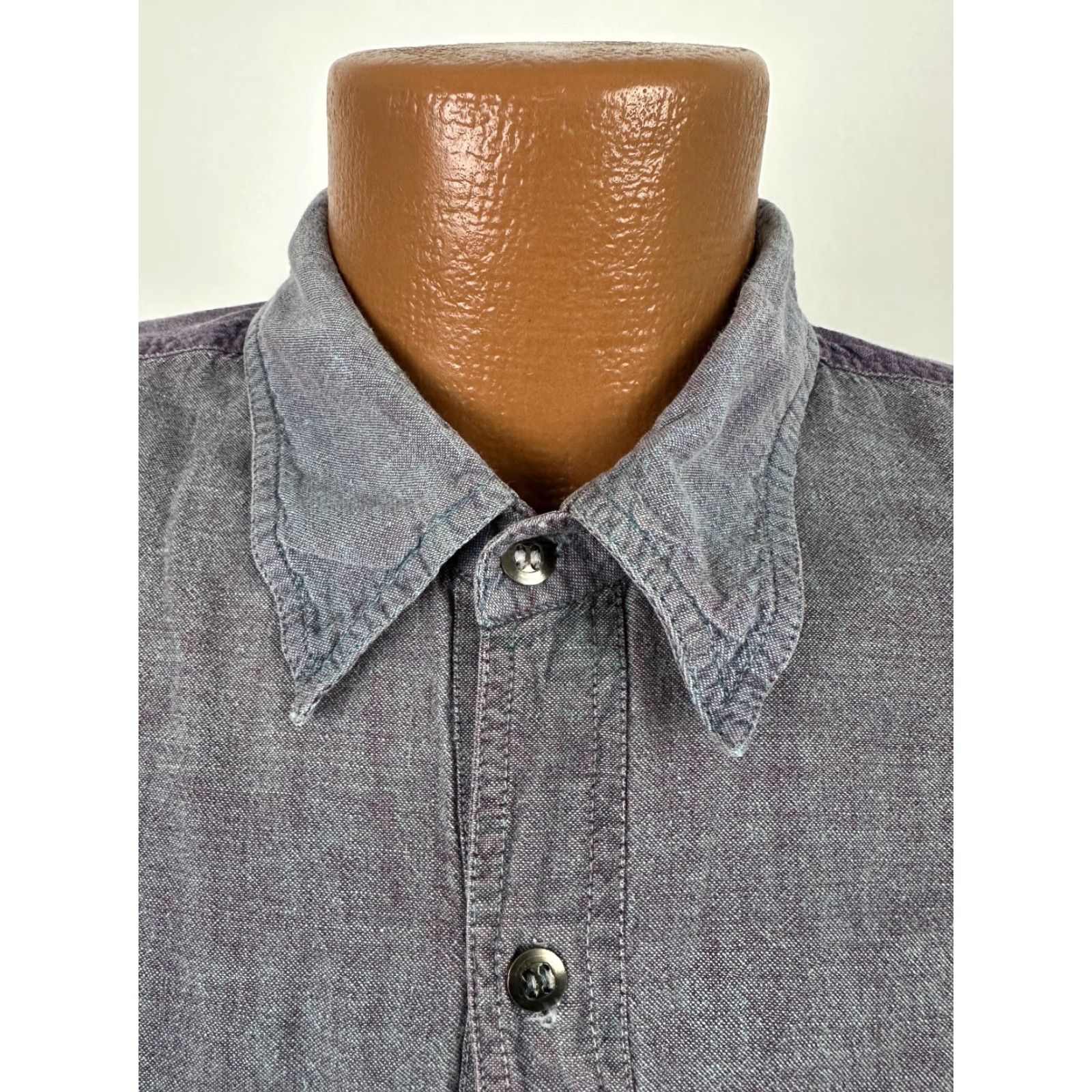 Vintage VINTAGE Marc Daniels Chambray Work Shirt Men XL Purple Blue 90s Grunge Button-Up Short Sleeve Casual Workwear Mens Size US XL / EU 56 / 4 - 4 Thumbnail
